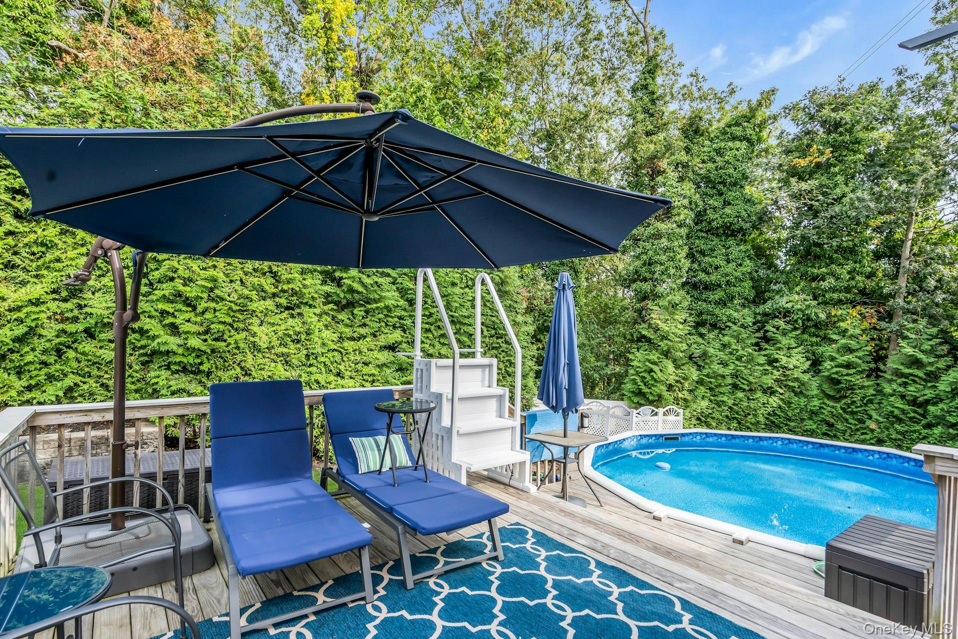 17 Wren Drive, Hauppauge, NY 11788