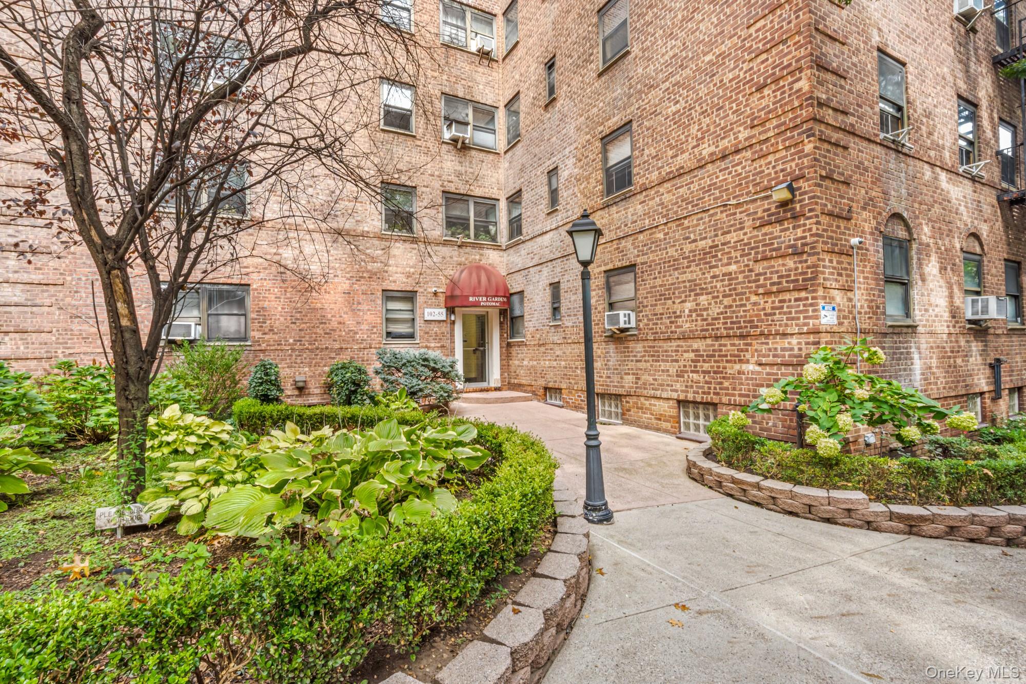 102-55 67th Road # 2V, Forest Hills, NY 11375