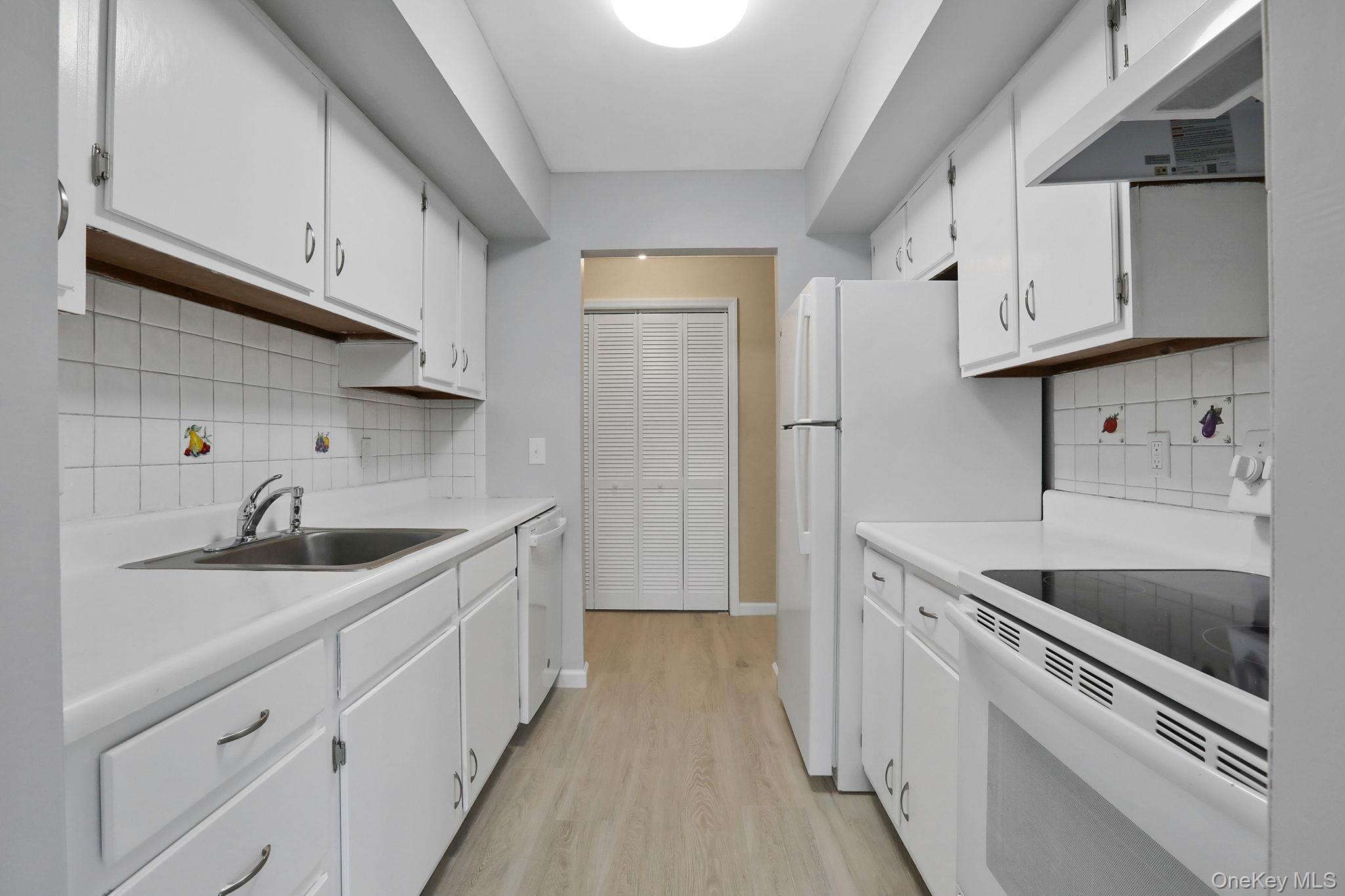 2104 Cherry Hill Drive, Poughkeepsie, NY 12603