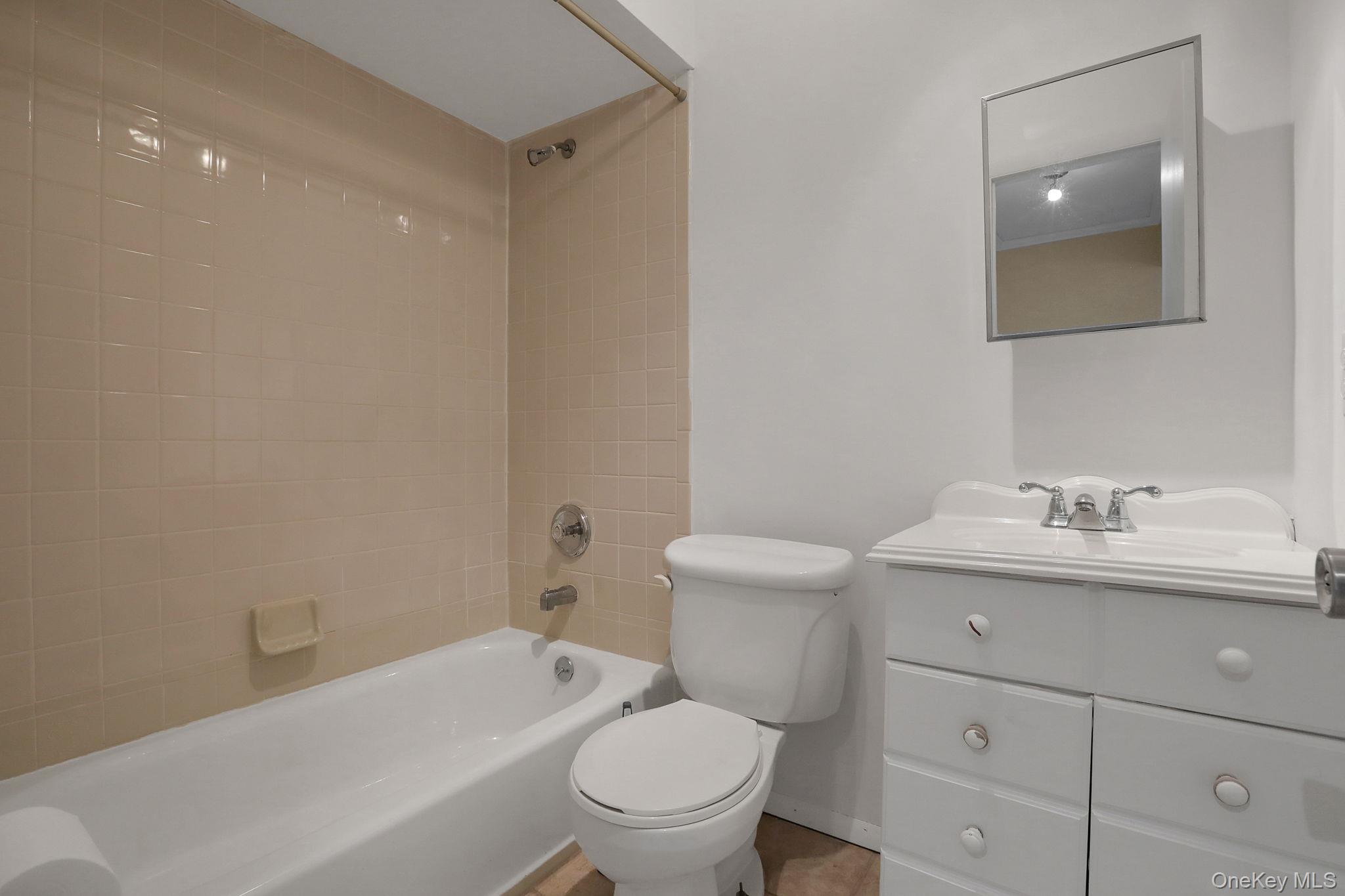 2104 Cherry Hill Drive, Poughkeepsie, NY 12603