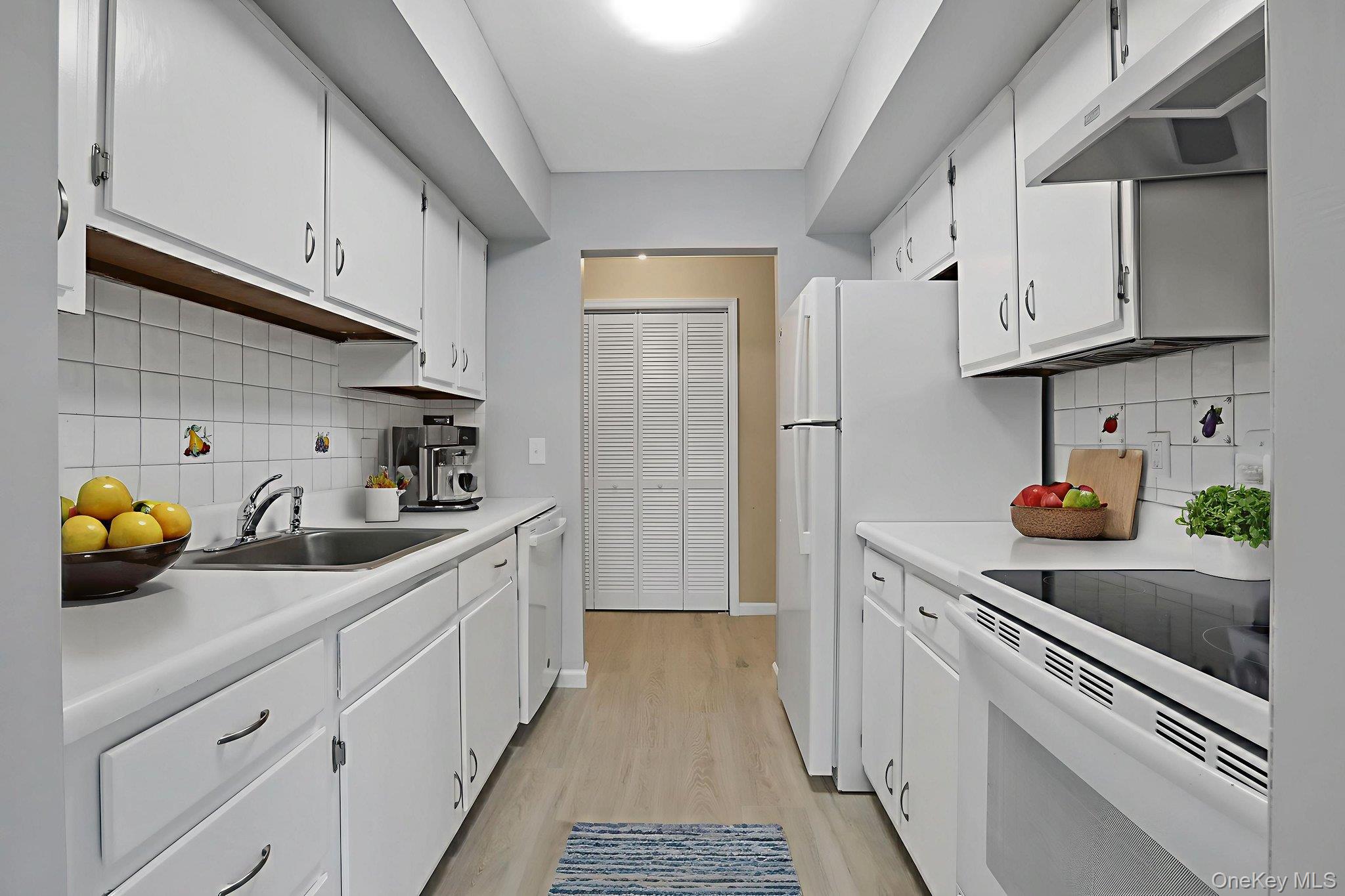 2104 Cherry Hill Drive, Poughkeepsie, NY 12603