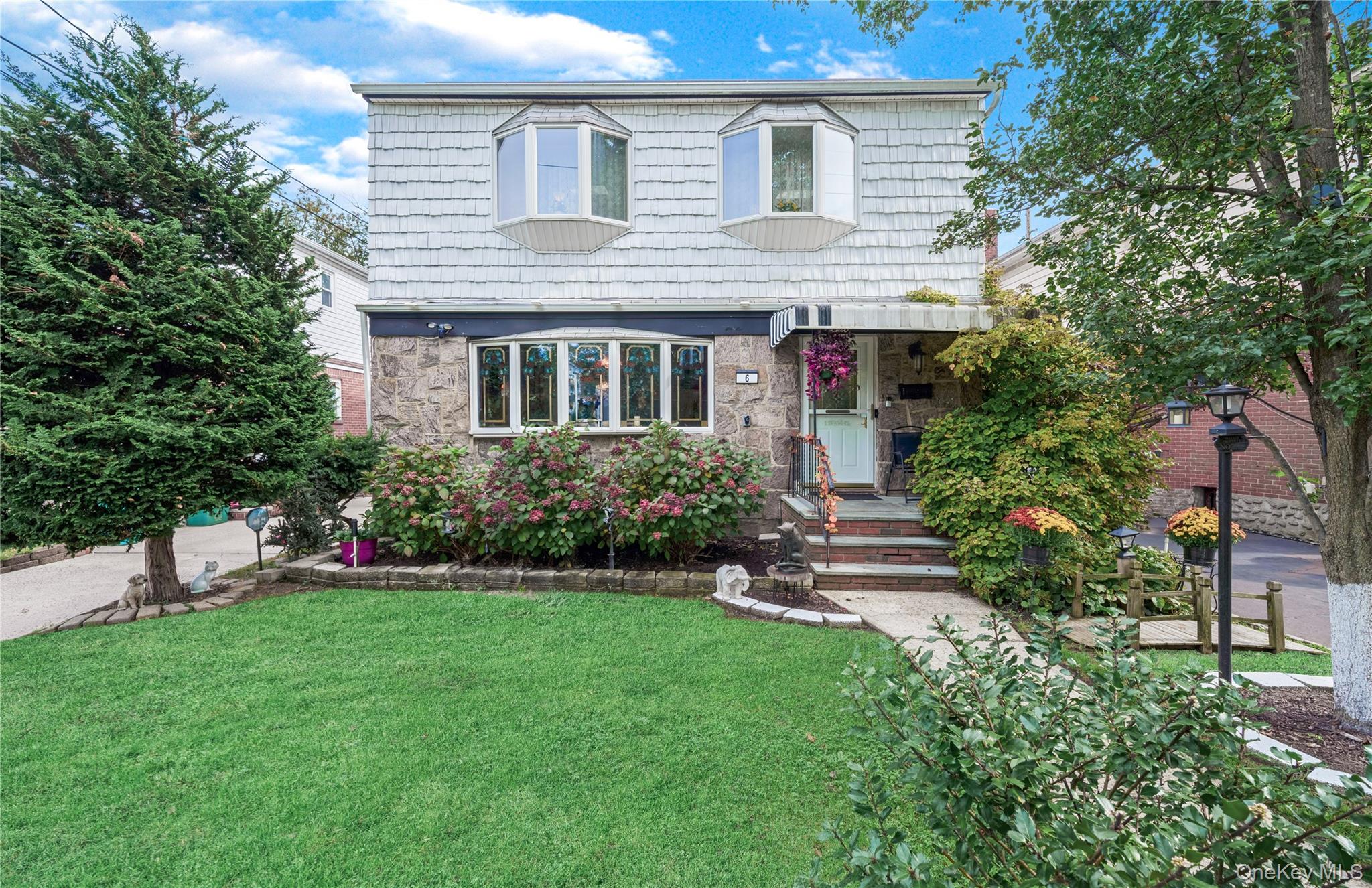 6 Fernwood Terrace N, Stewart Manor, NY 11530