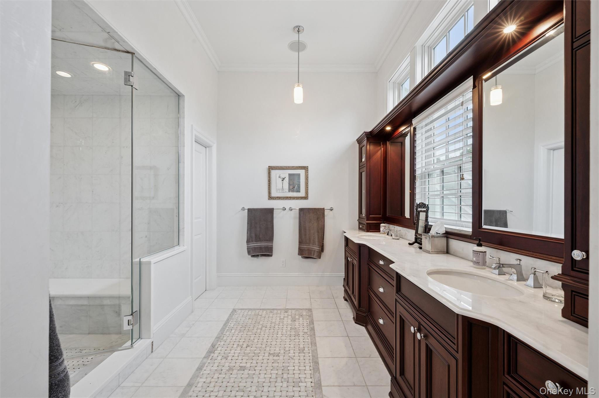 31 Paquatuck Avenue, East Moriches, NY 11940