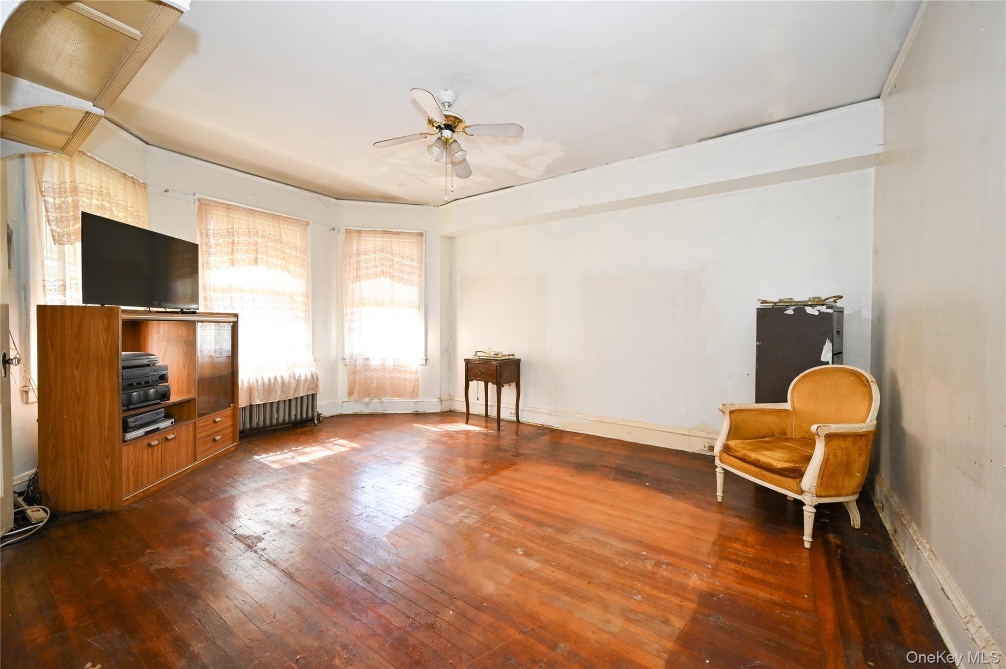 598 Beach 19th Street, Far Rockaway, NY 11691