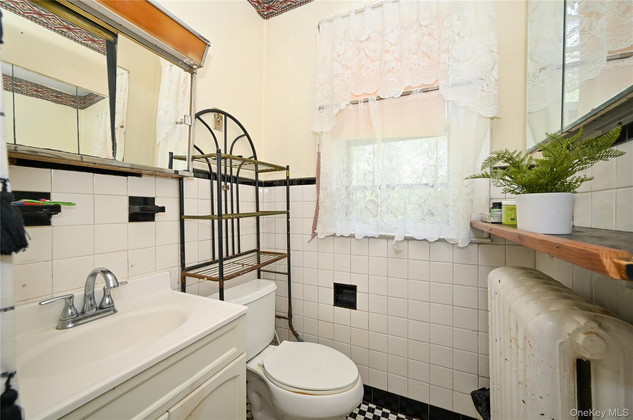 598 Beach 19th Street, Far Rockaway, NY 11691