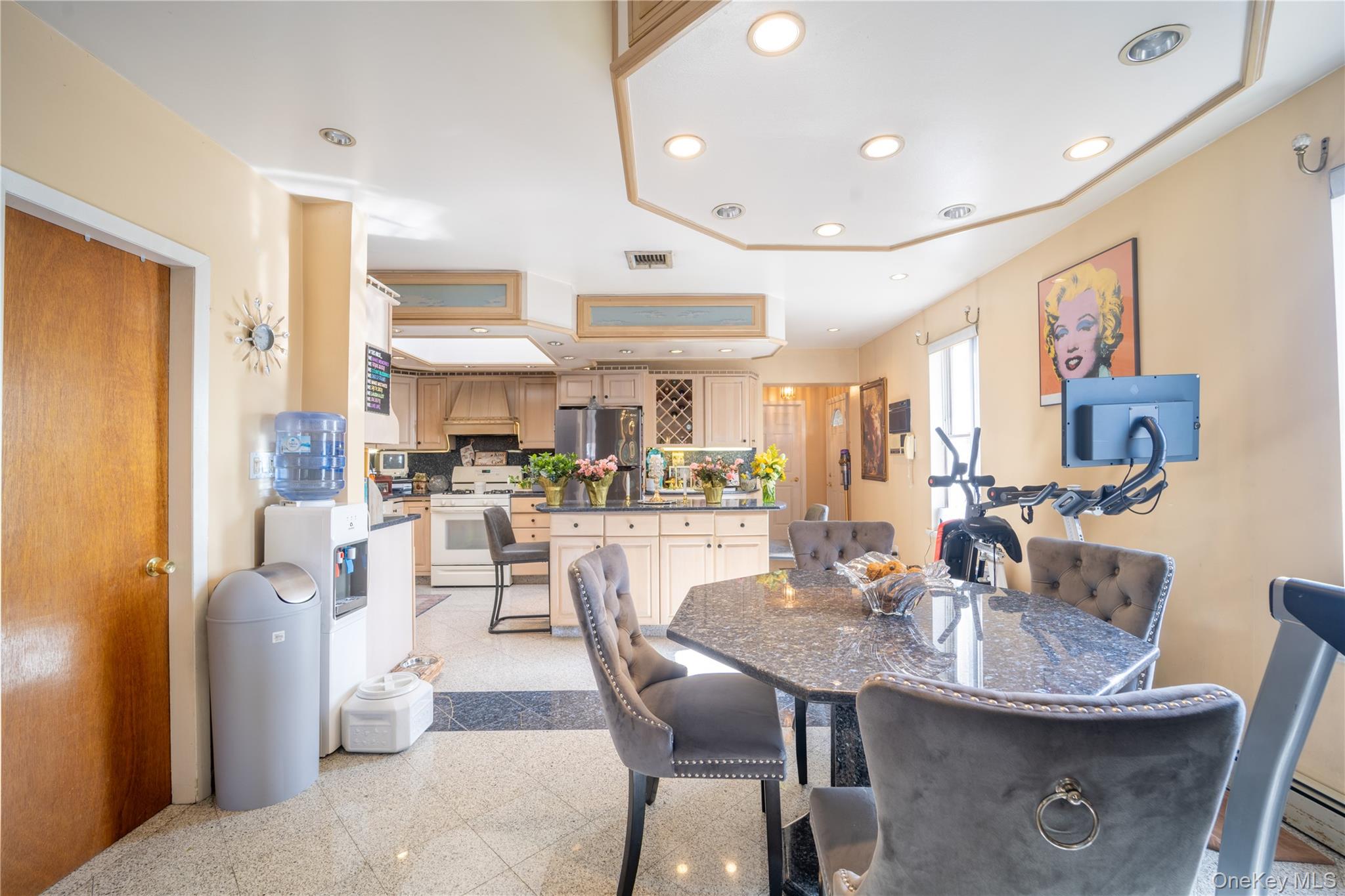 3252 Waterbury Avenue, Bronx, NY 10465