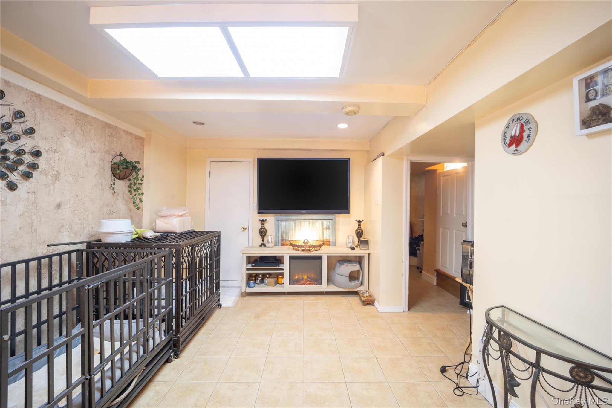 3252 Waterbury Avenue, Bronx, NY 10465