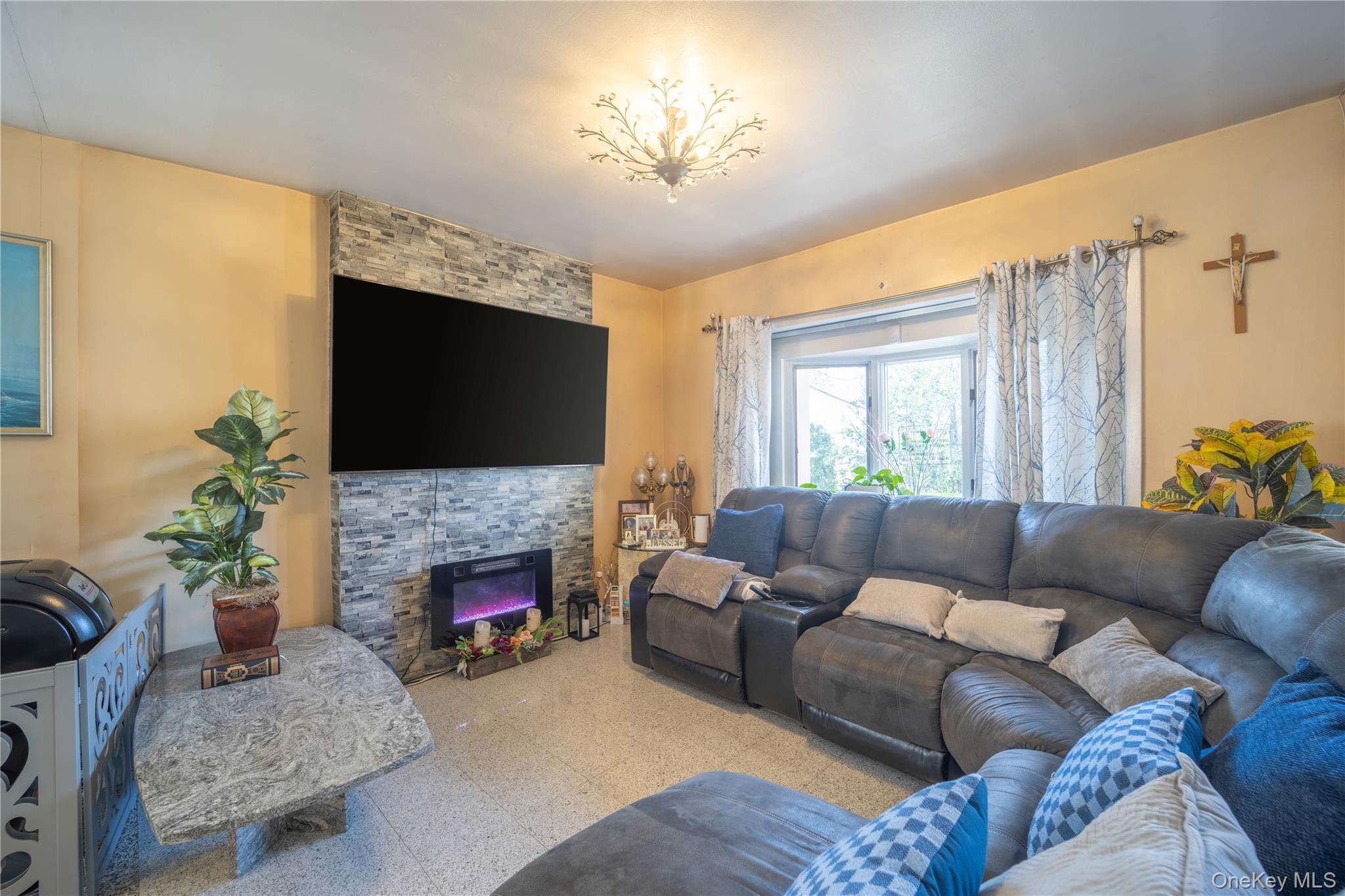 3252 Waterbury Avenue, Bronx, NY 10465