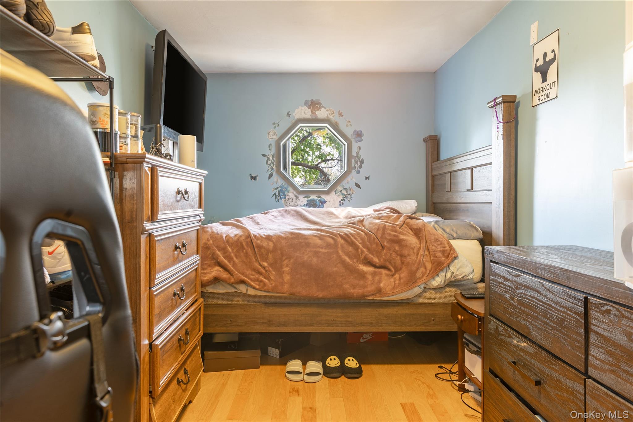 3252 Waterbury Avenue, Bronx, NY 10465