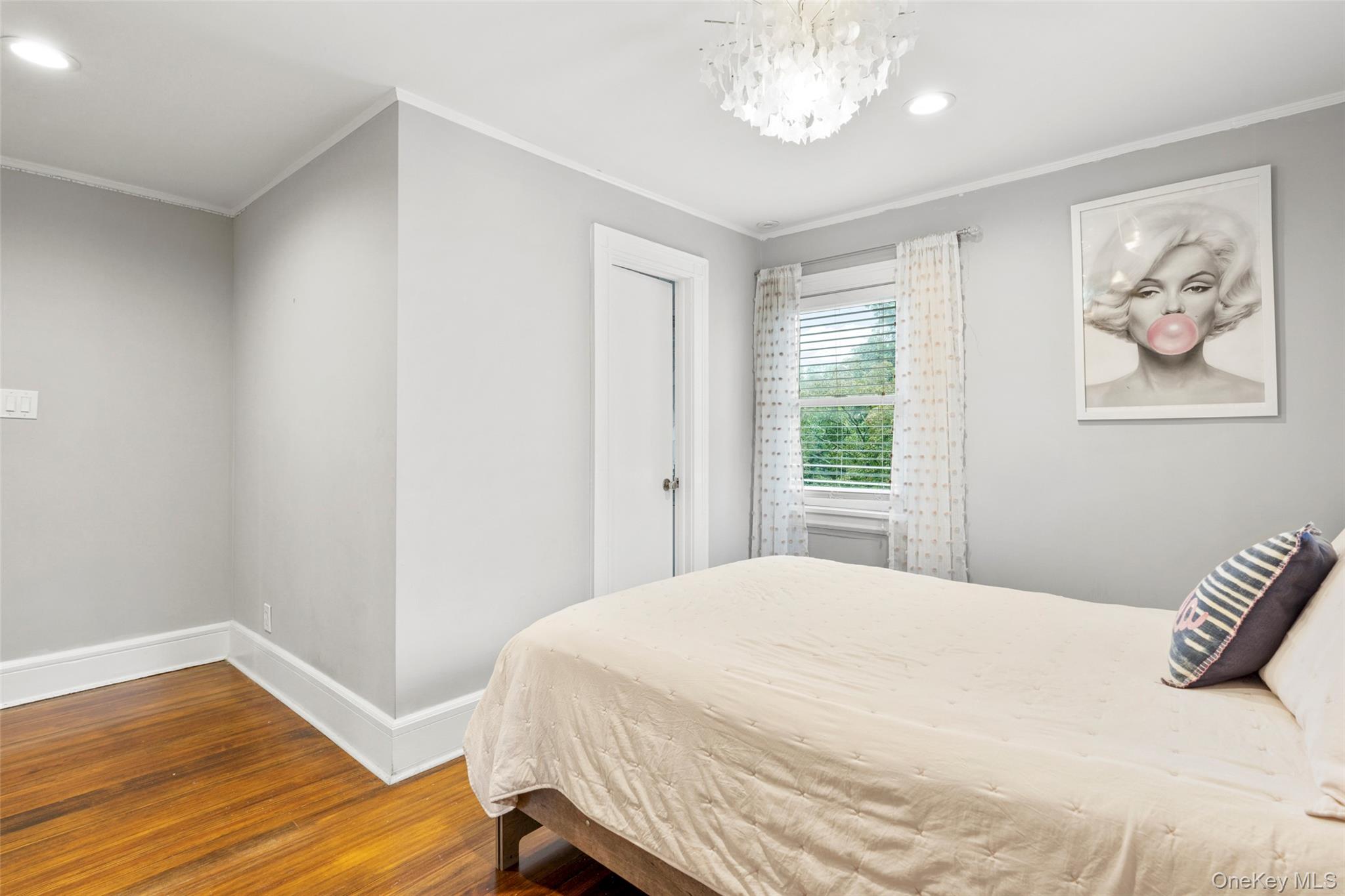 20 Elk Avenue, New Rochelle, NY 10804