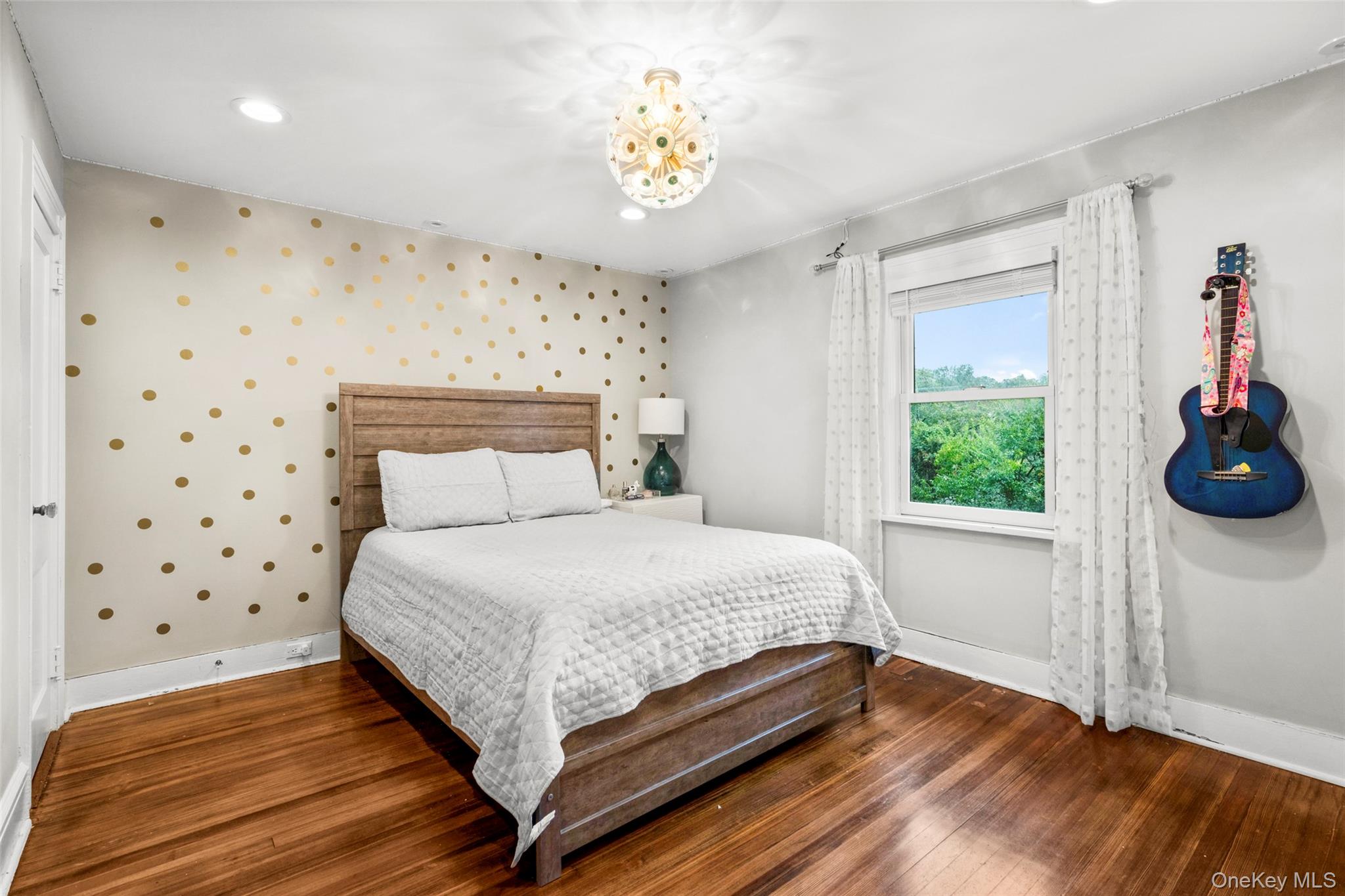 20 Elk Avenue, New Rochelle, NY 10804