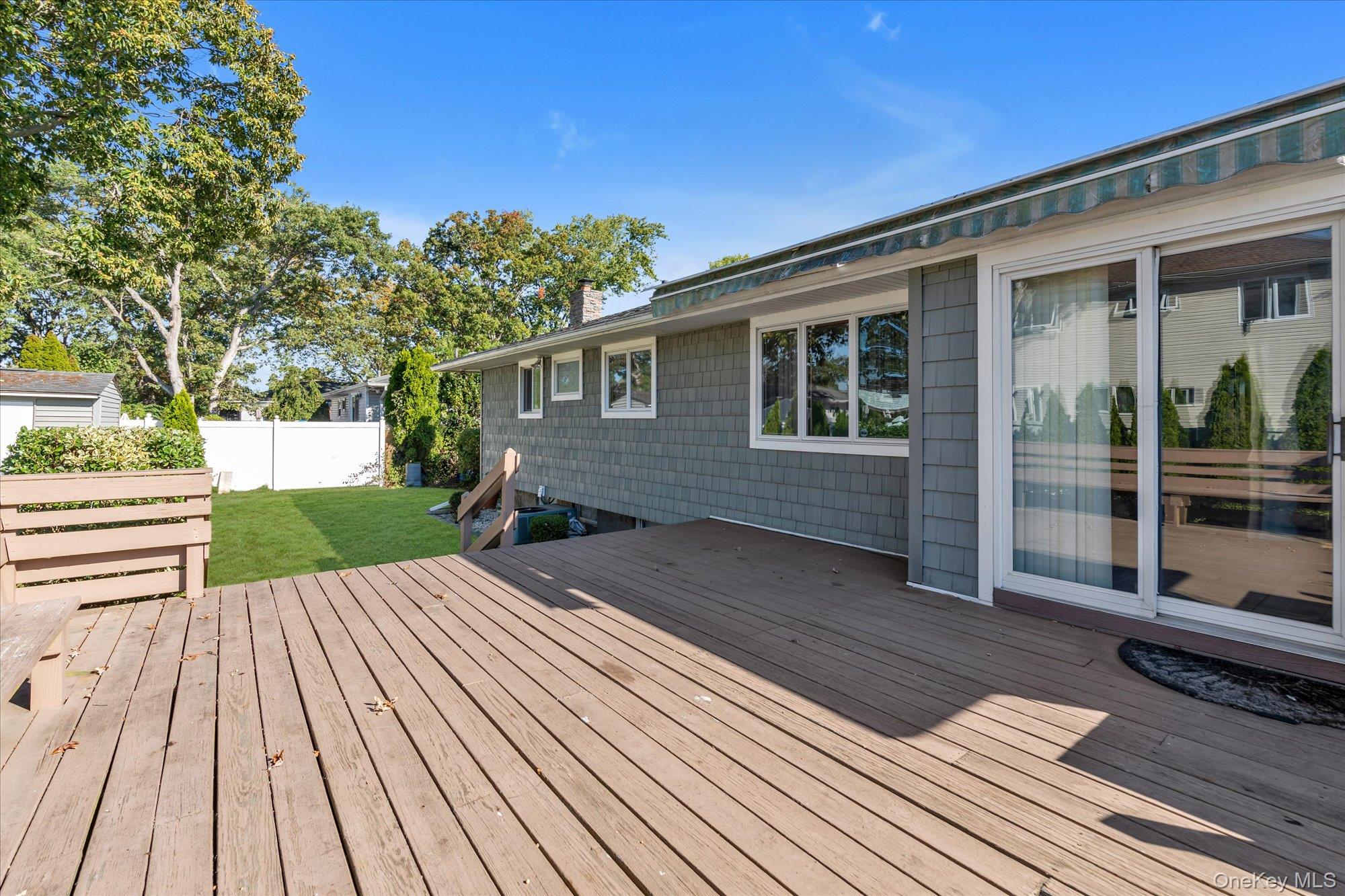 336 W 9th Street, Deer Park, NY 11729