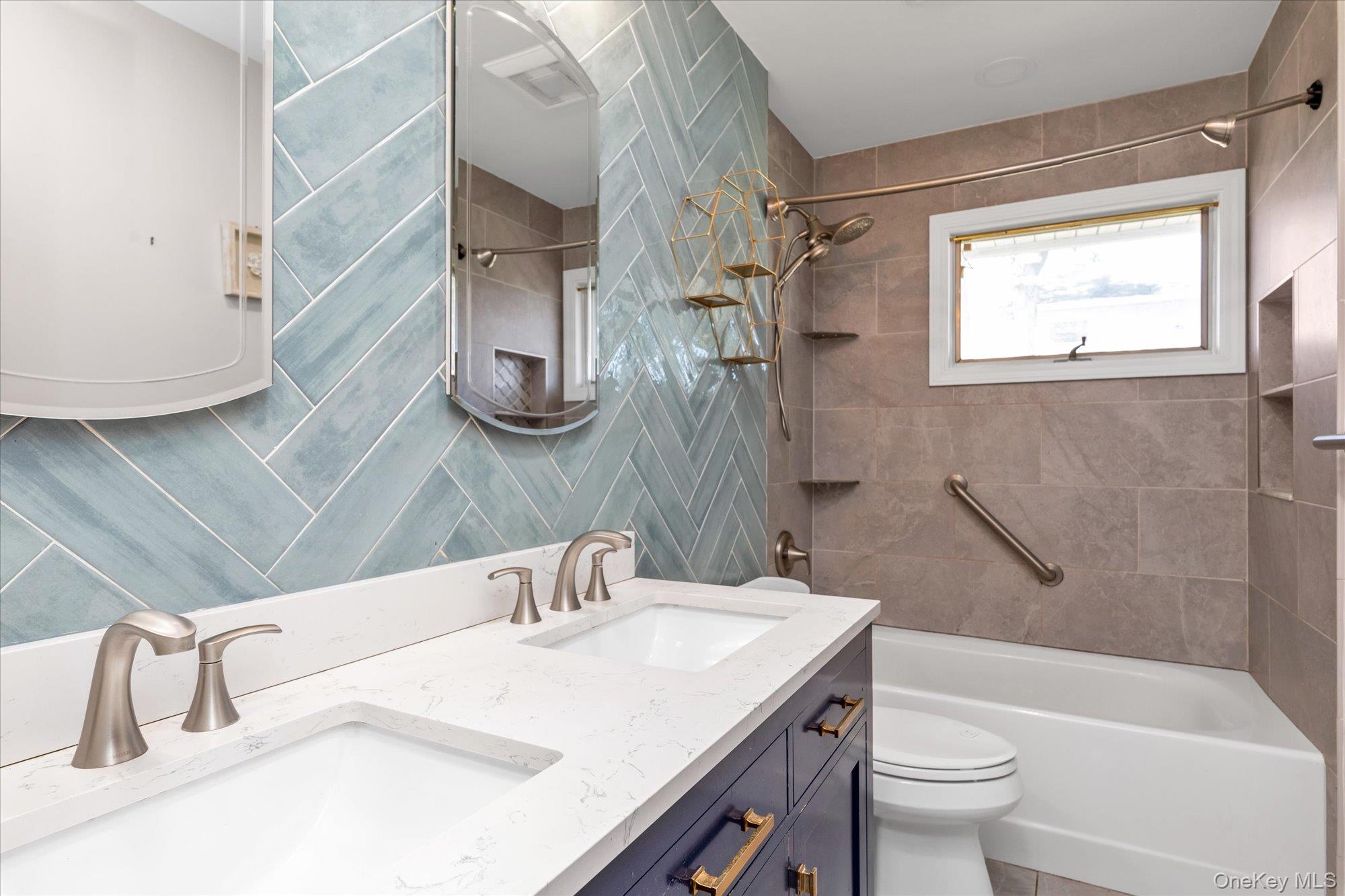 336 W 9th Street, Deer Park, NY 11729