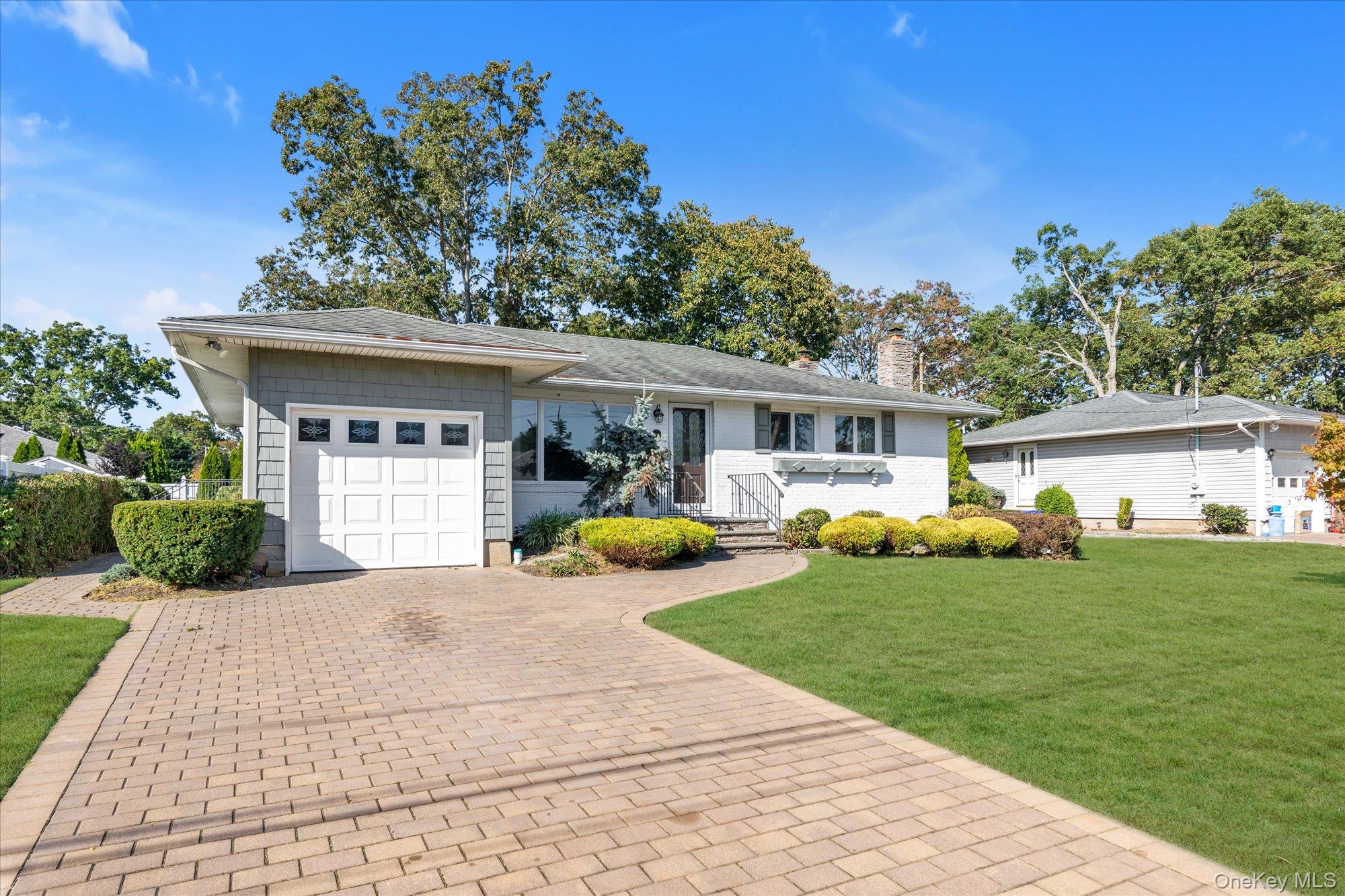 336 W 9th Street, Deer Park, NY 11729