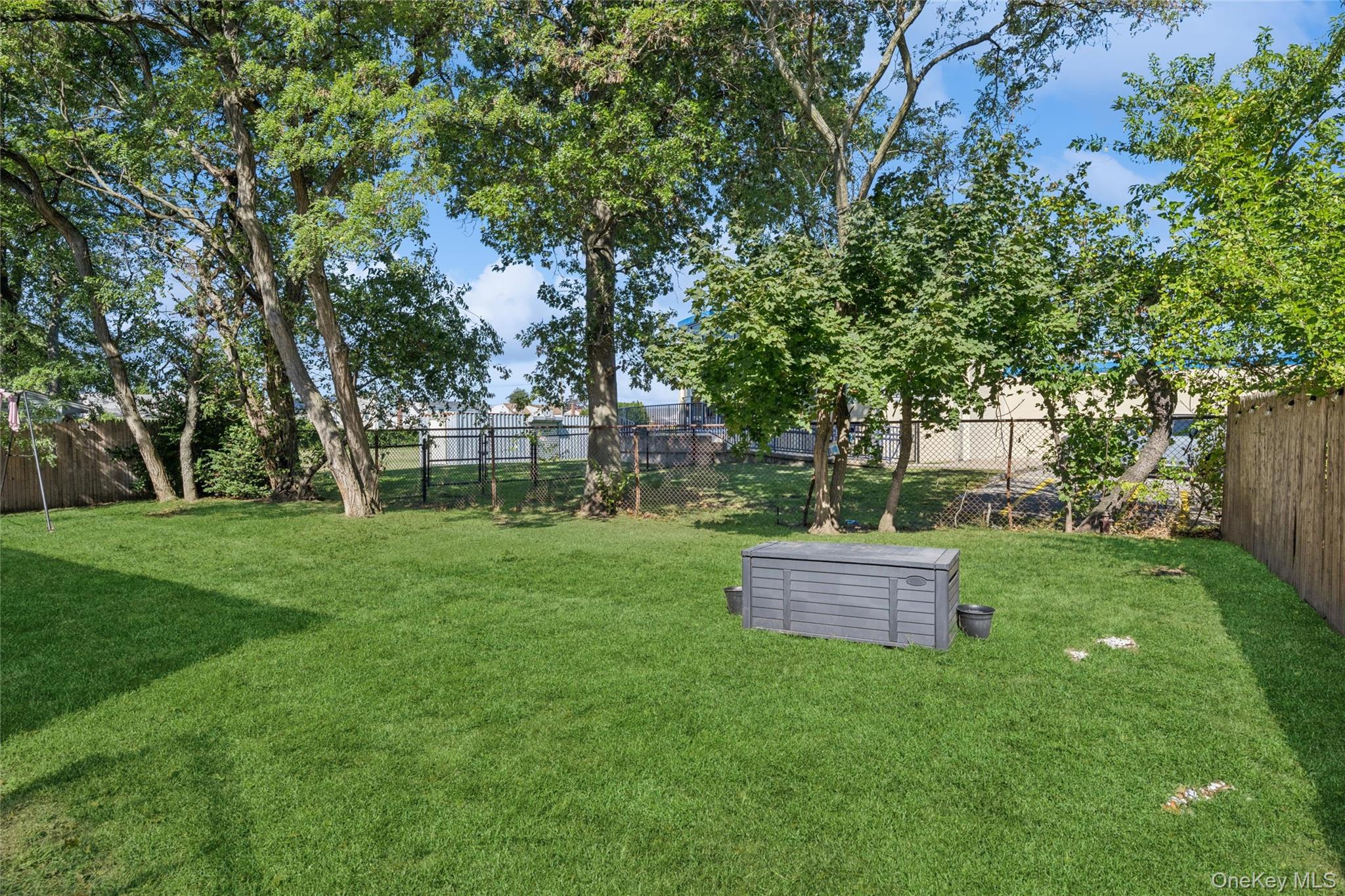 622 Old Country Road, Plainview, NY 11803