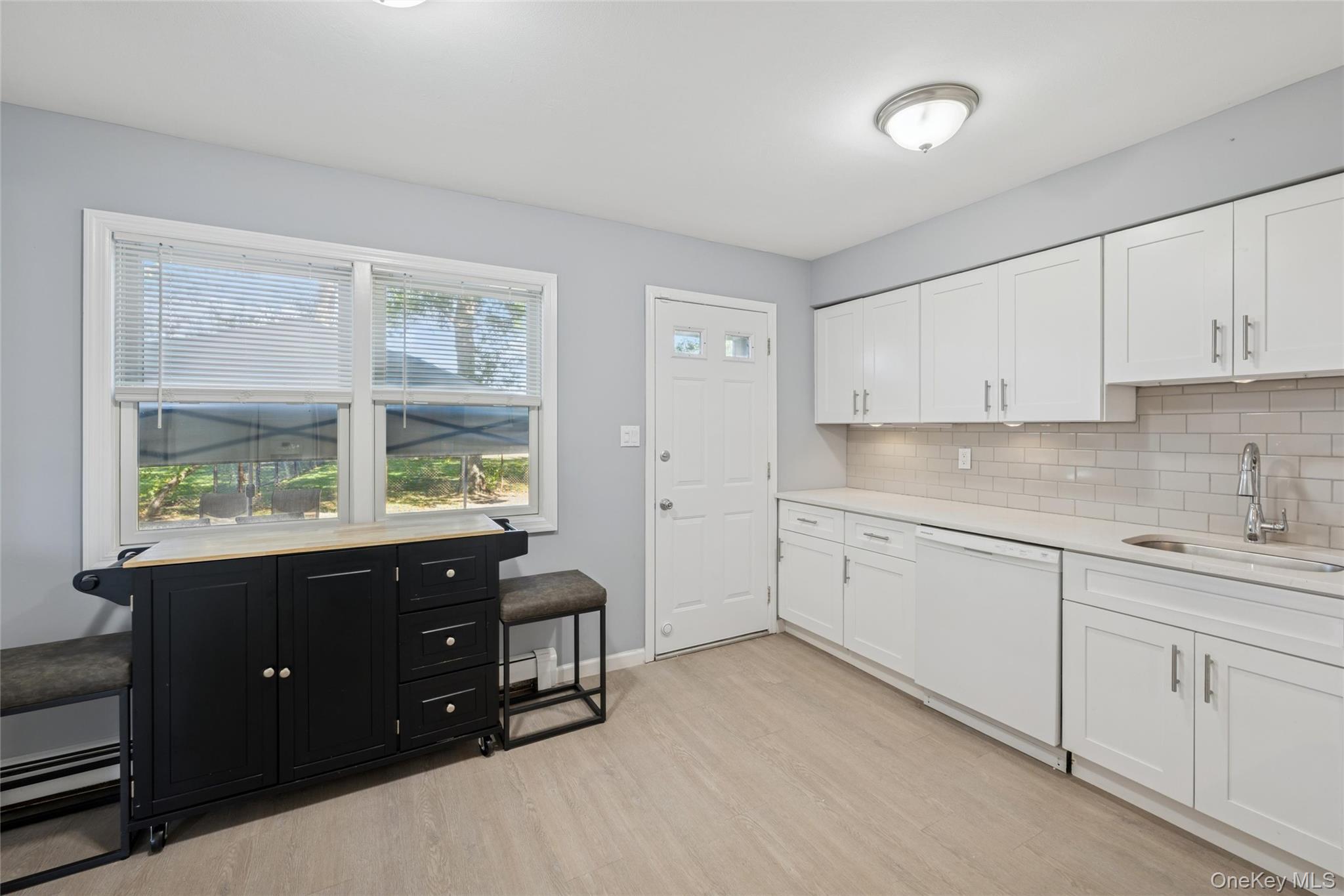 622 Old Country Road, Plainview, NY 11803