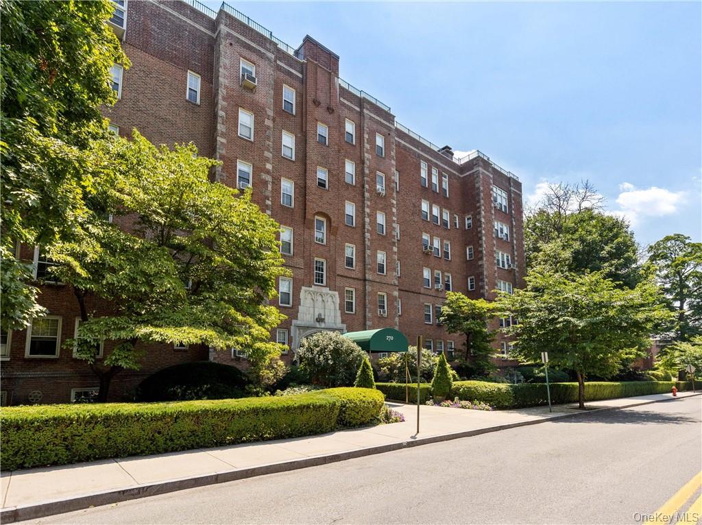 270 Bronxville Road # B43, Bronxville, NY 10708