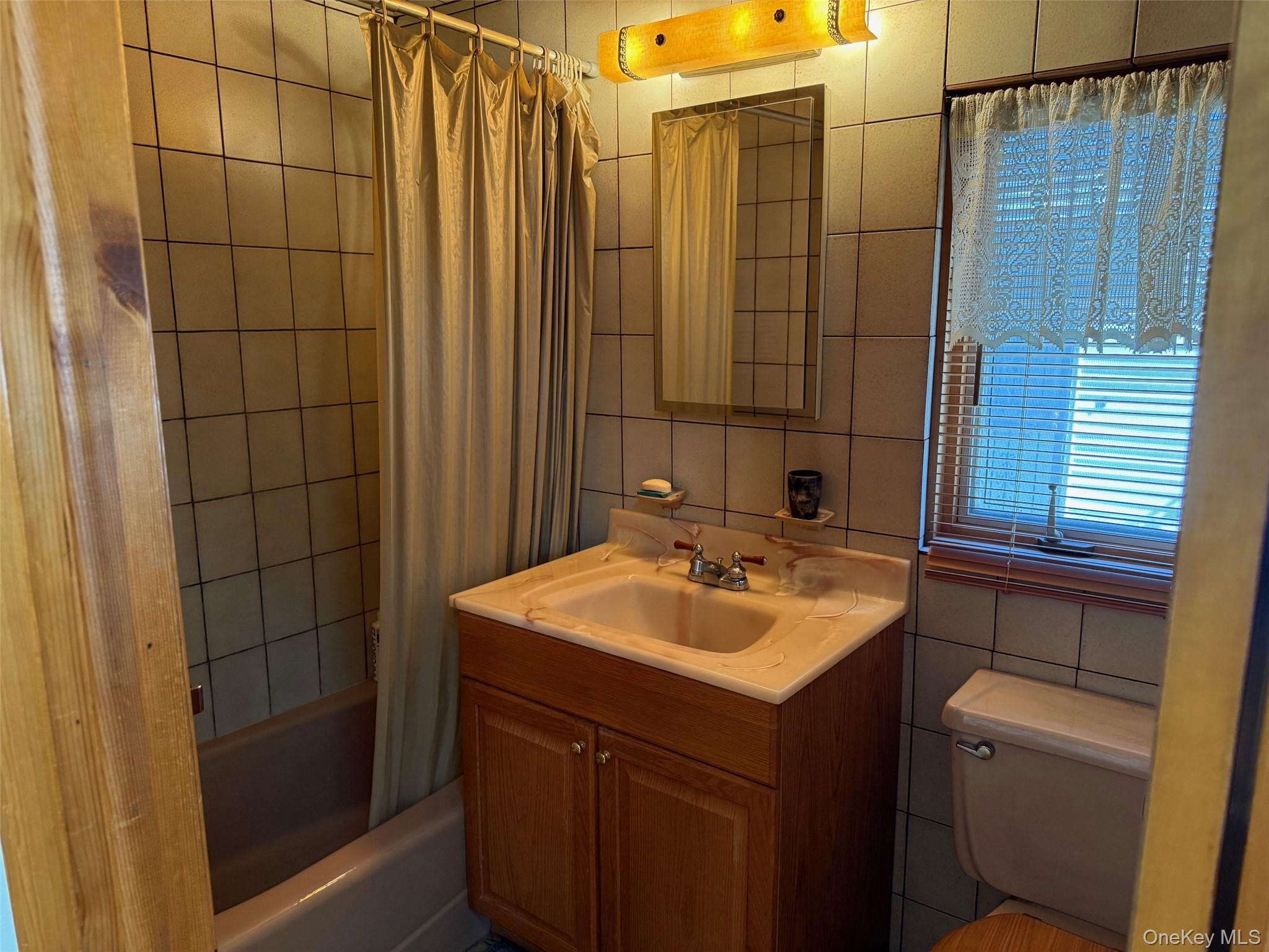 154-09 21 Avenue, Whitestone, NY 11357