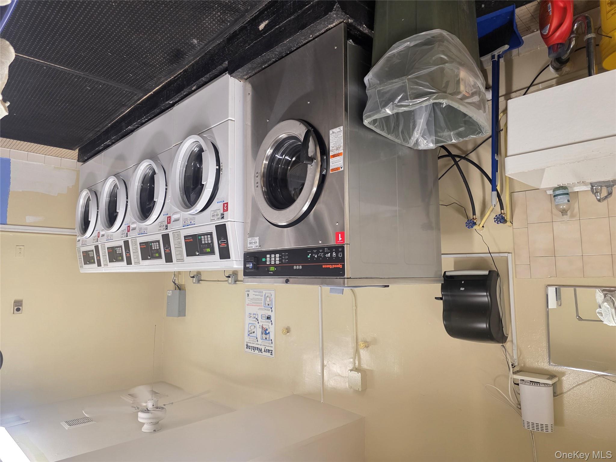 596 Broadway # 16B, Lynbrook, NY 11563