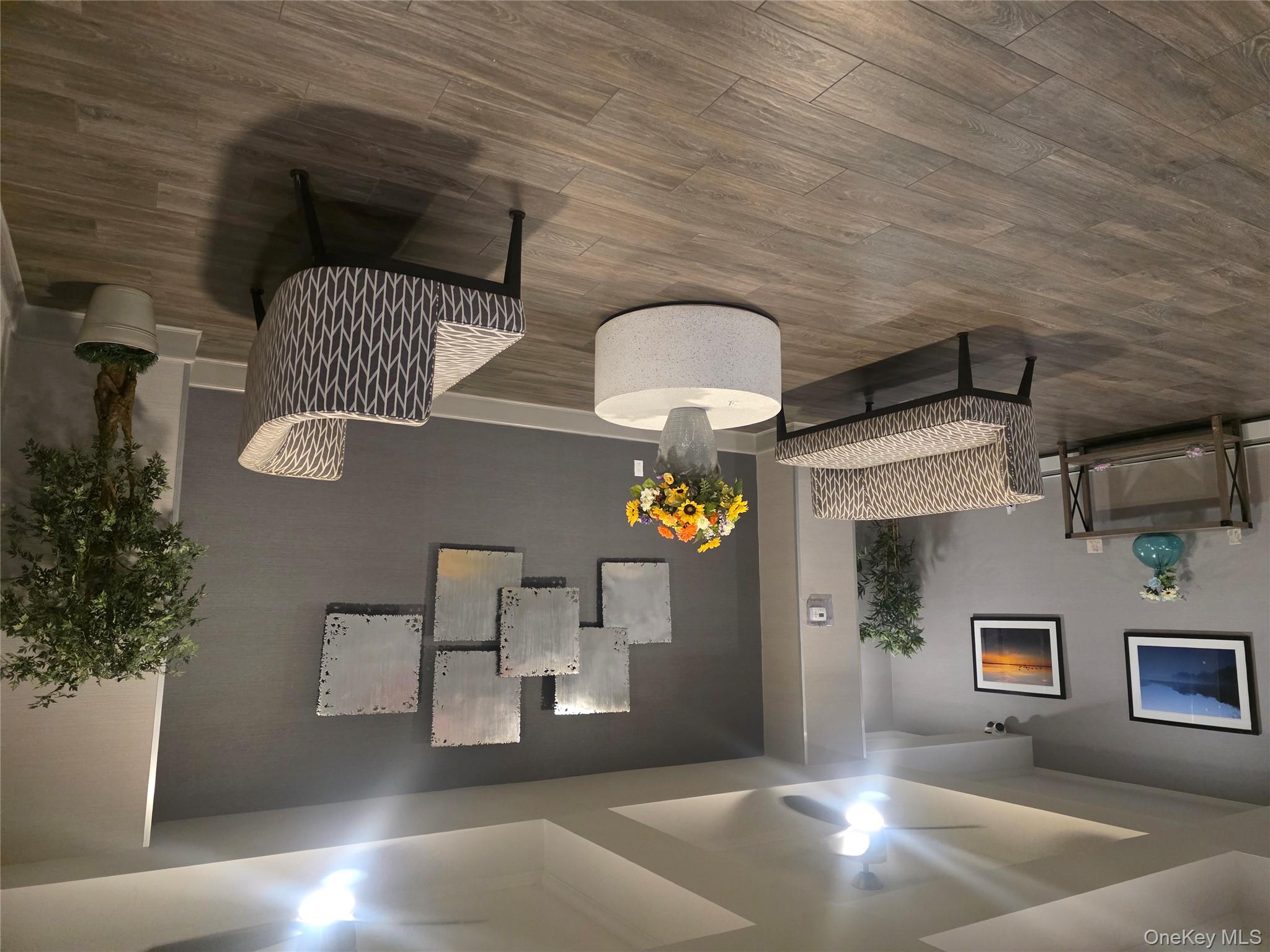 596 Broadway # 16B, Lynbrook, NY 11563