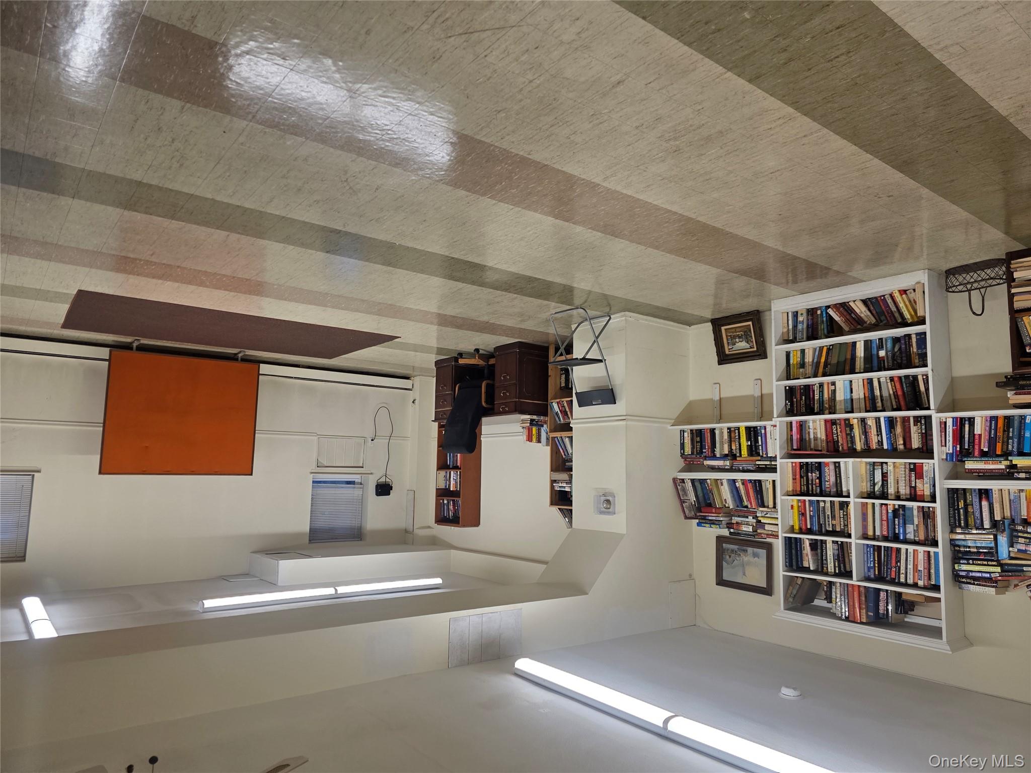 596 Broadway # 16B, Lynbrook, NY 11563