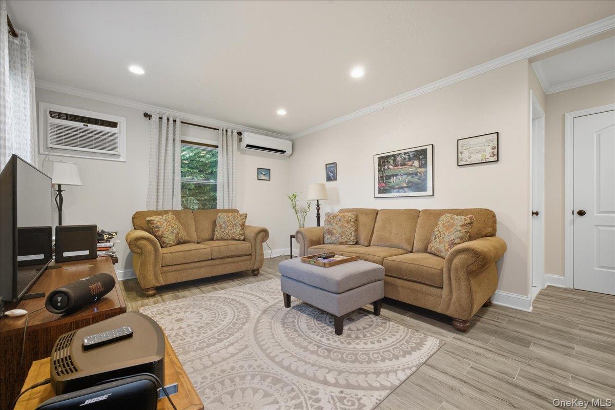 59 Cotton Lane, Levittown, NY 11756