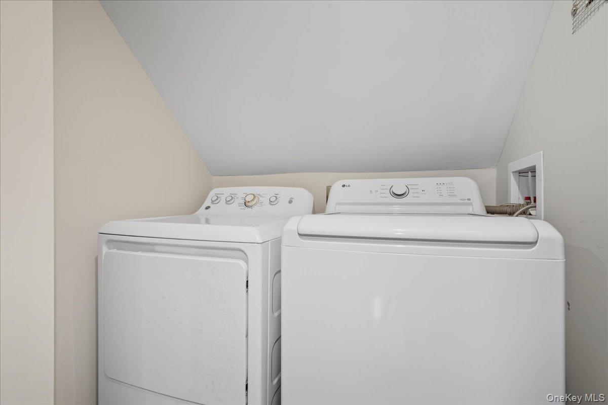 59 Cotton Lane, Levittown, NY 11756