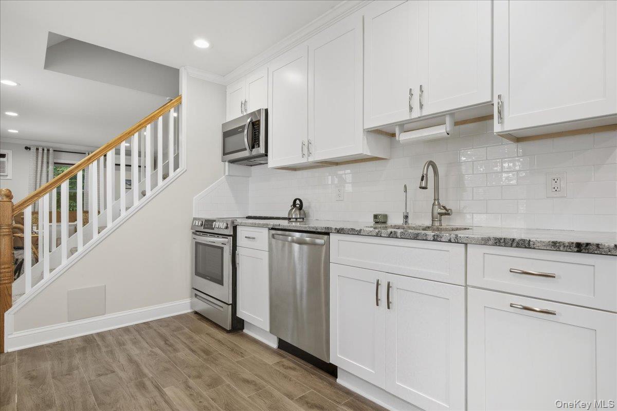 59 Cotton Lane, Levittown, NY 11756