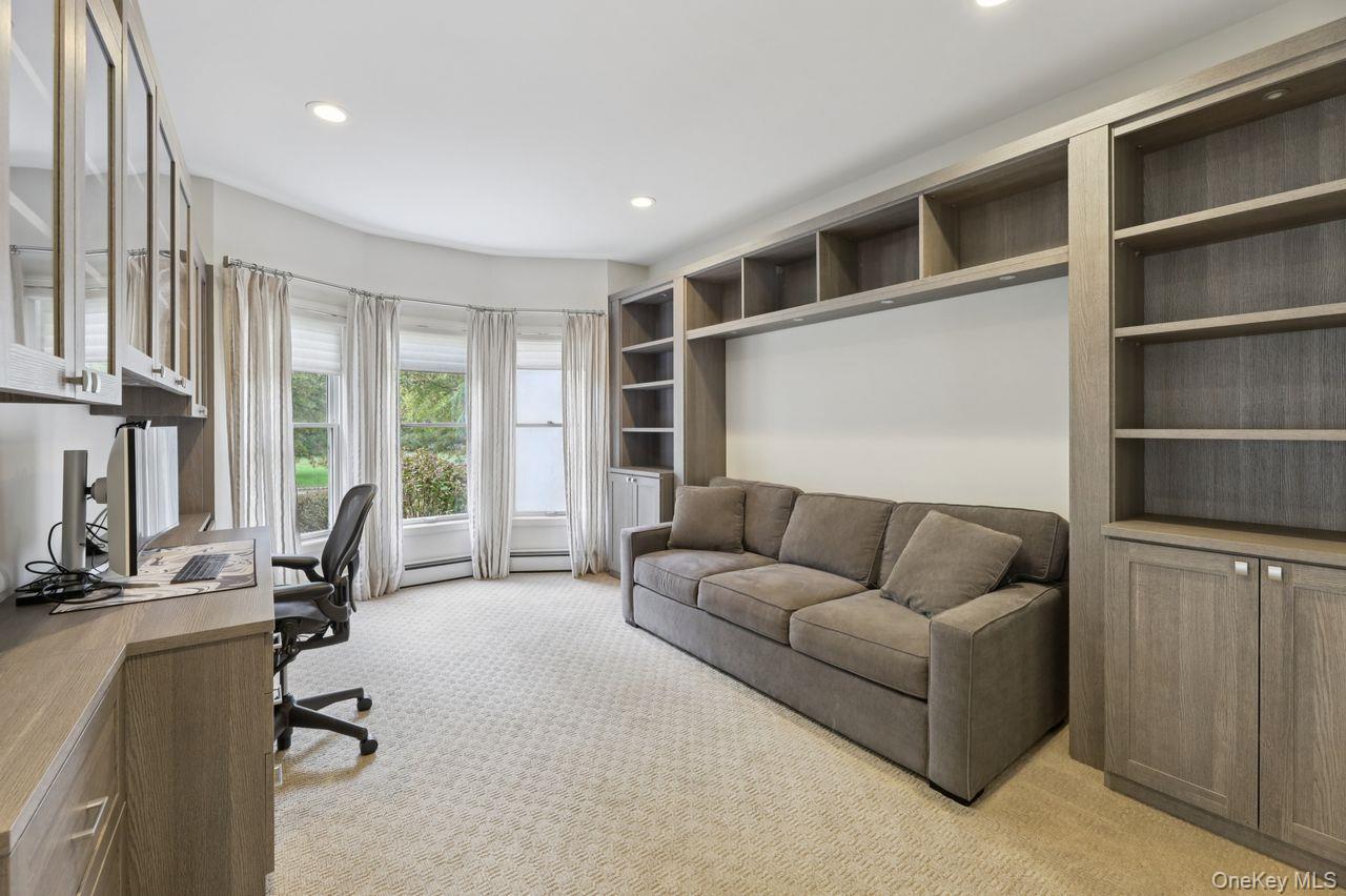 39 Oxford Drive, Montebello, NY 10901