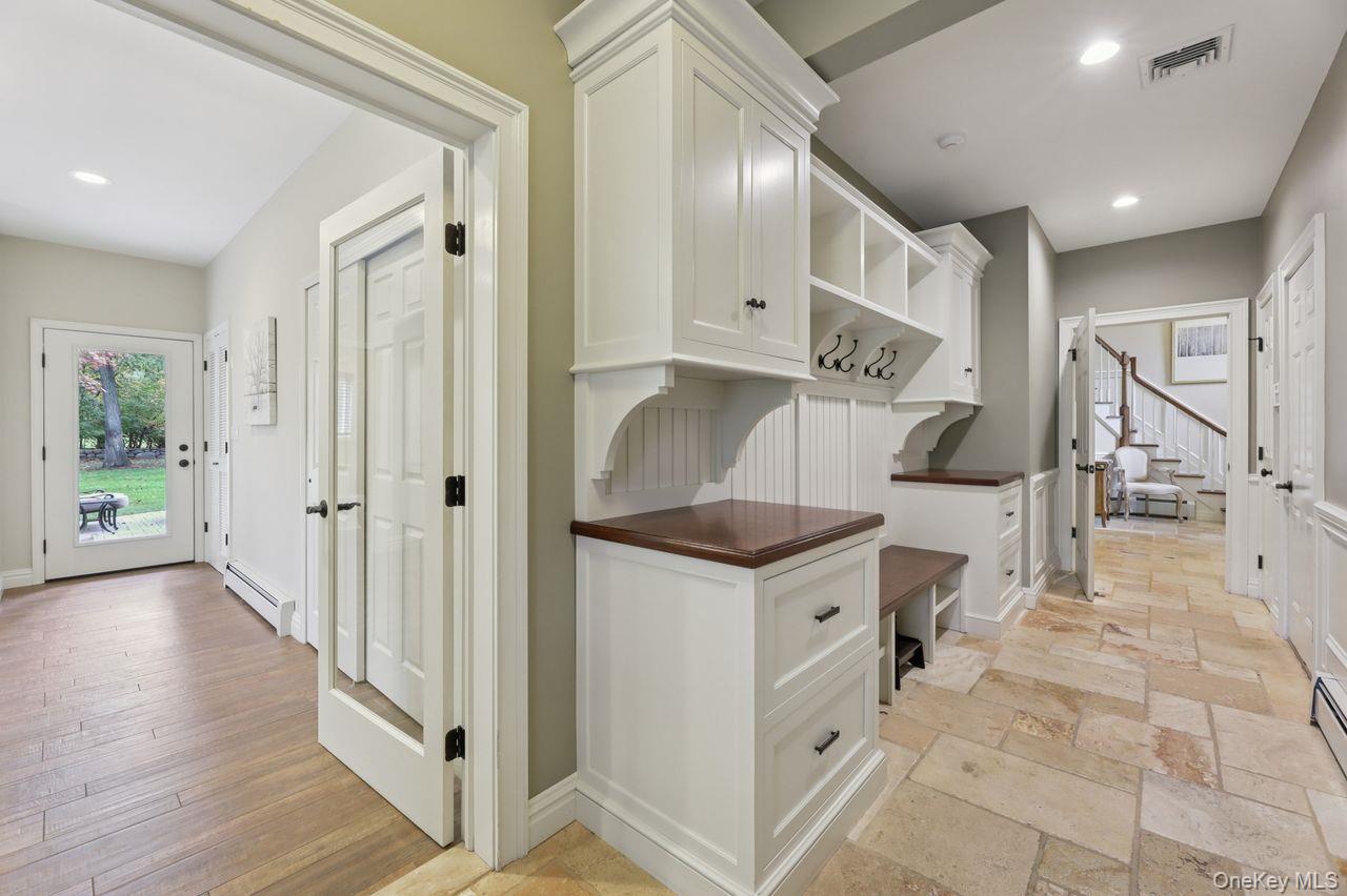 39 Oxford Drive, Montebello, NY 10901