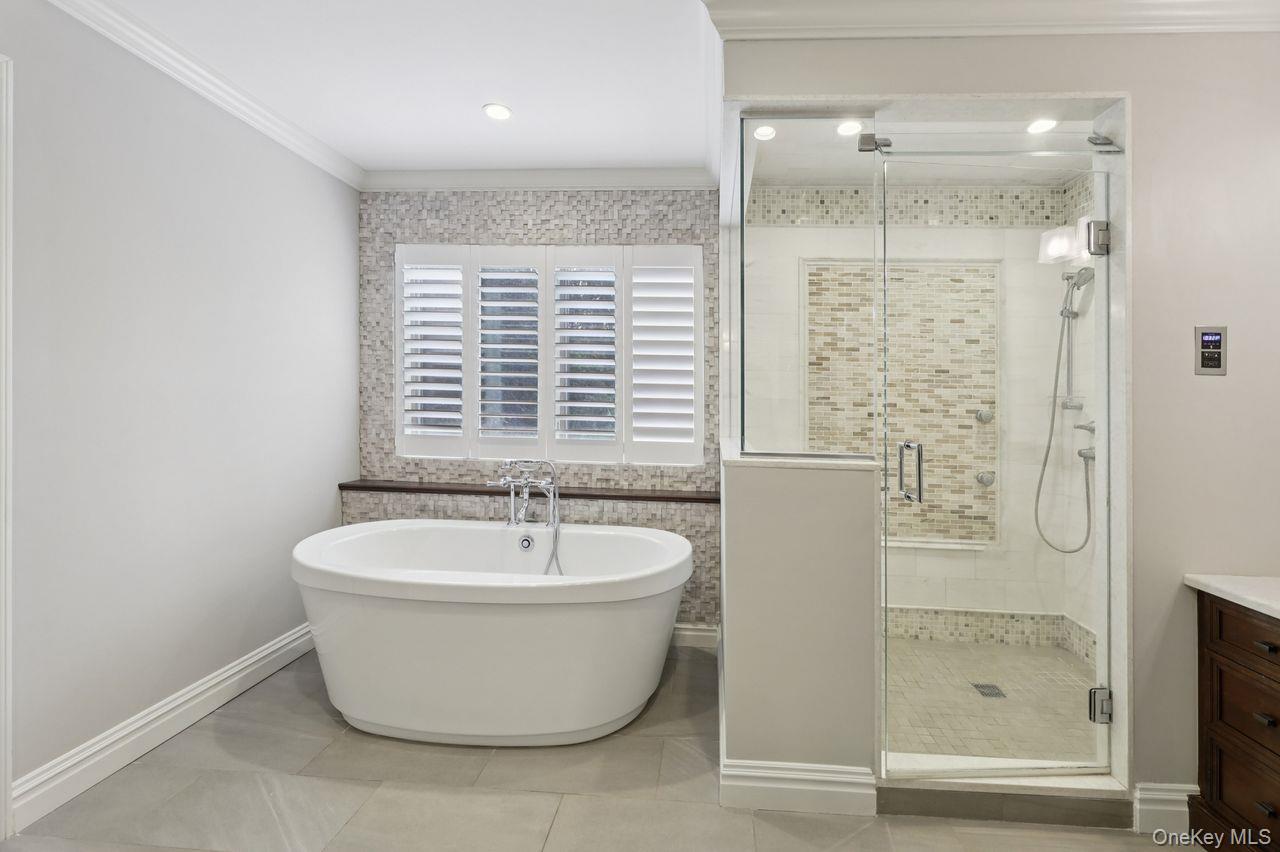 39 Oxford Drive, Montebello, NY 10901