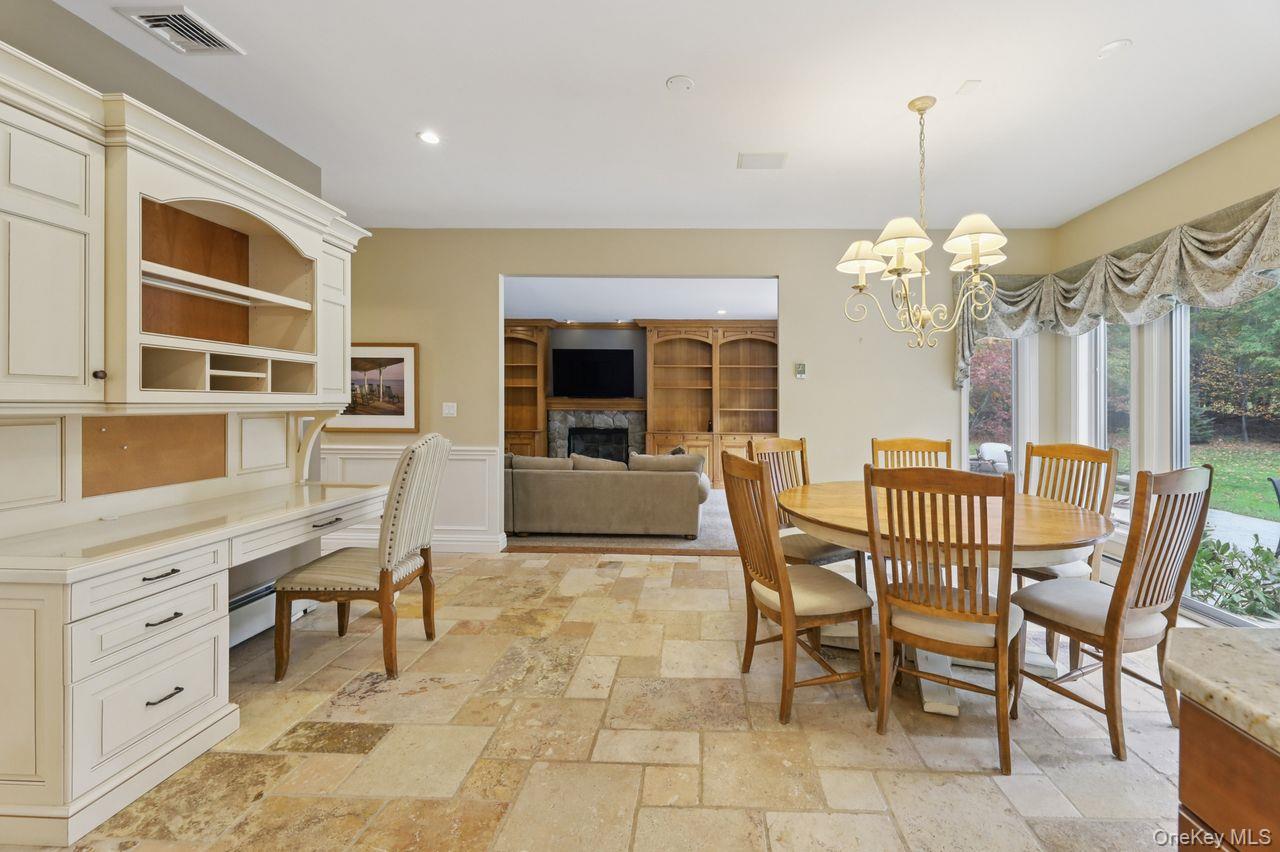 39 Oxford Drive, Montebello, NY 10901