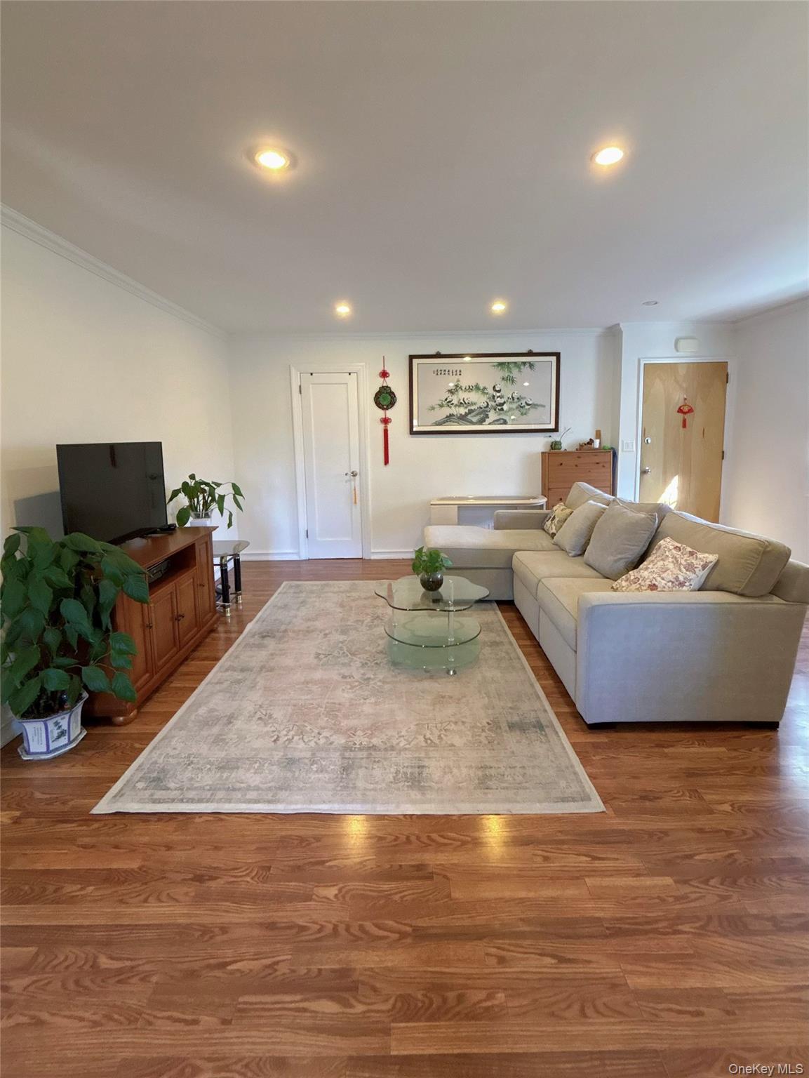 255-10 61st Avenue # 907, Little Neck, NY 11362