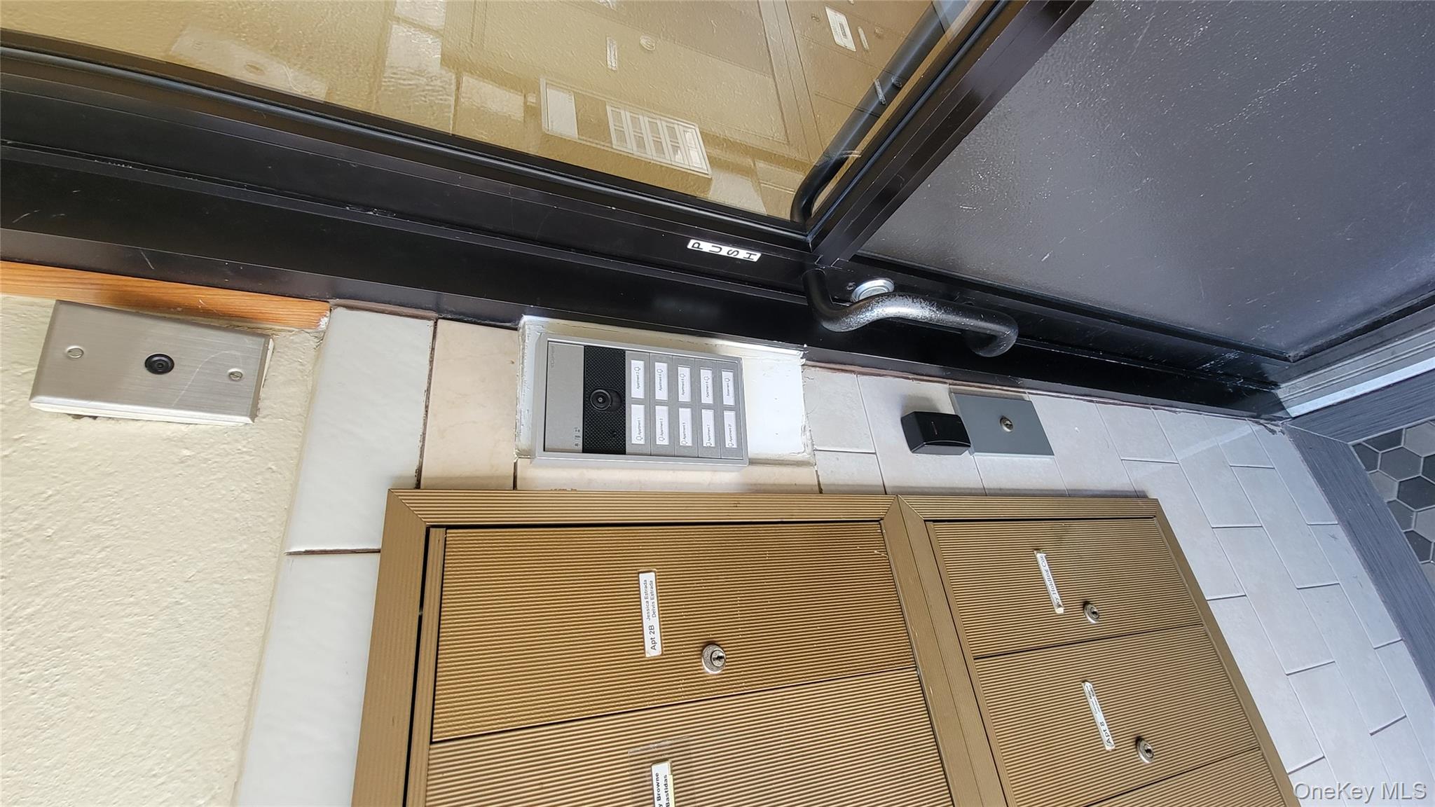 176 North 8th Street, Brooklyn, NY 11211