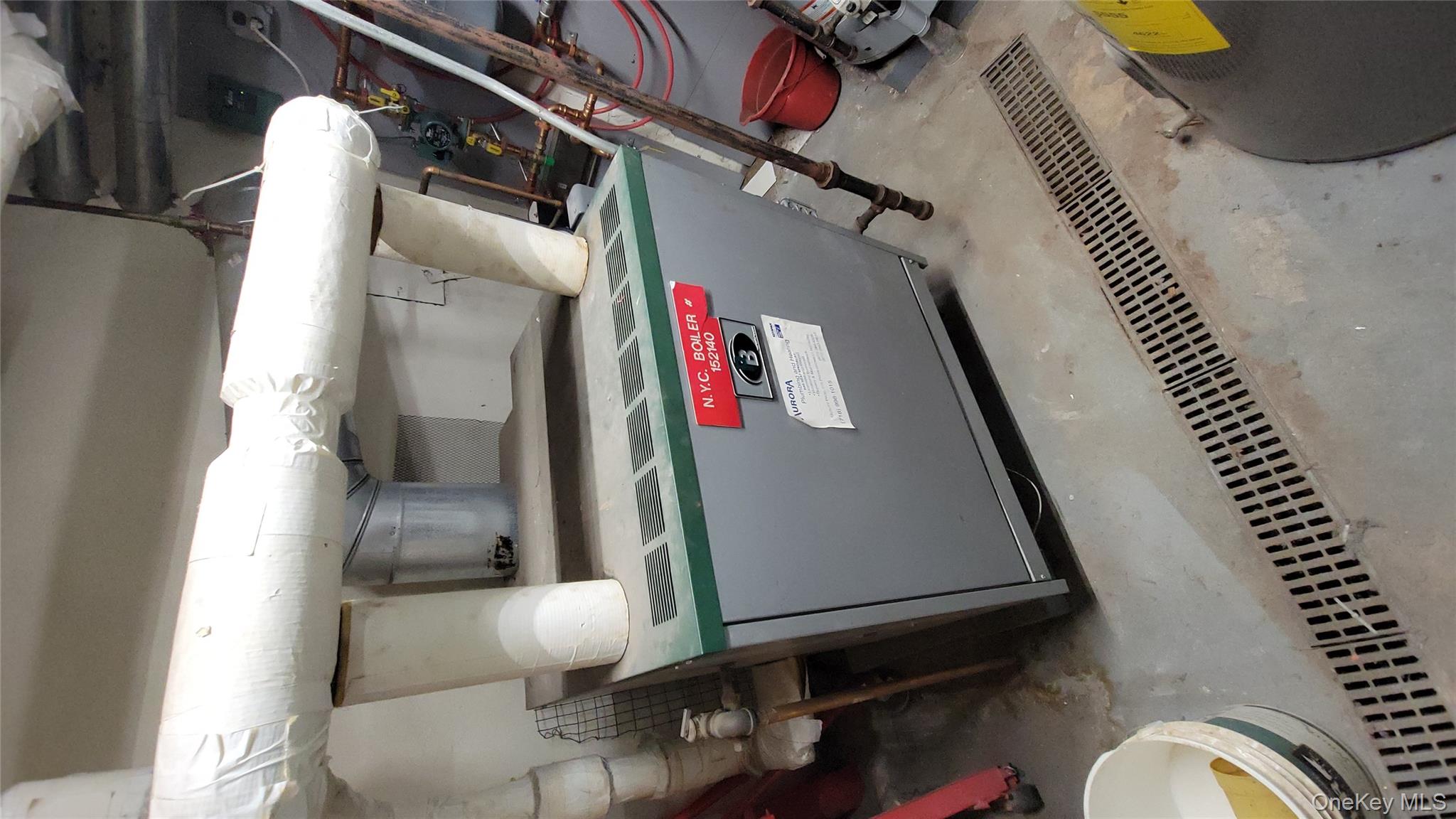 176 North 8th Street, Brooklyn, NY 11211