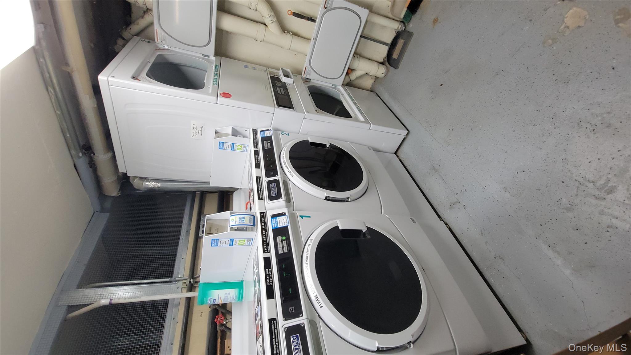 176 North 8th Street, Brooklyn, NY 11211