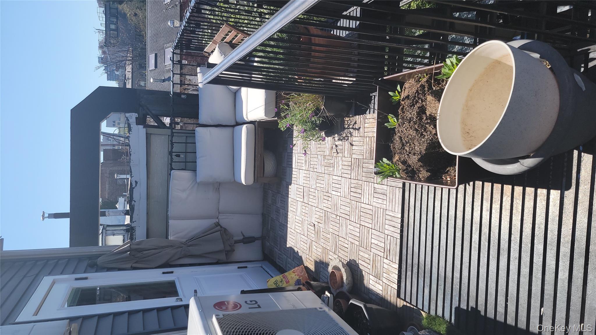 176 North 8th Street, Brooklyn, NY 11211