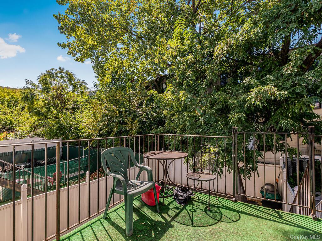 1035 Bryant Avenue, Bronx, NY 10459