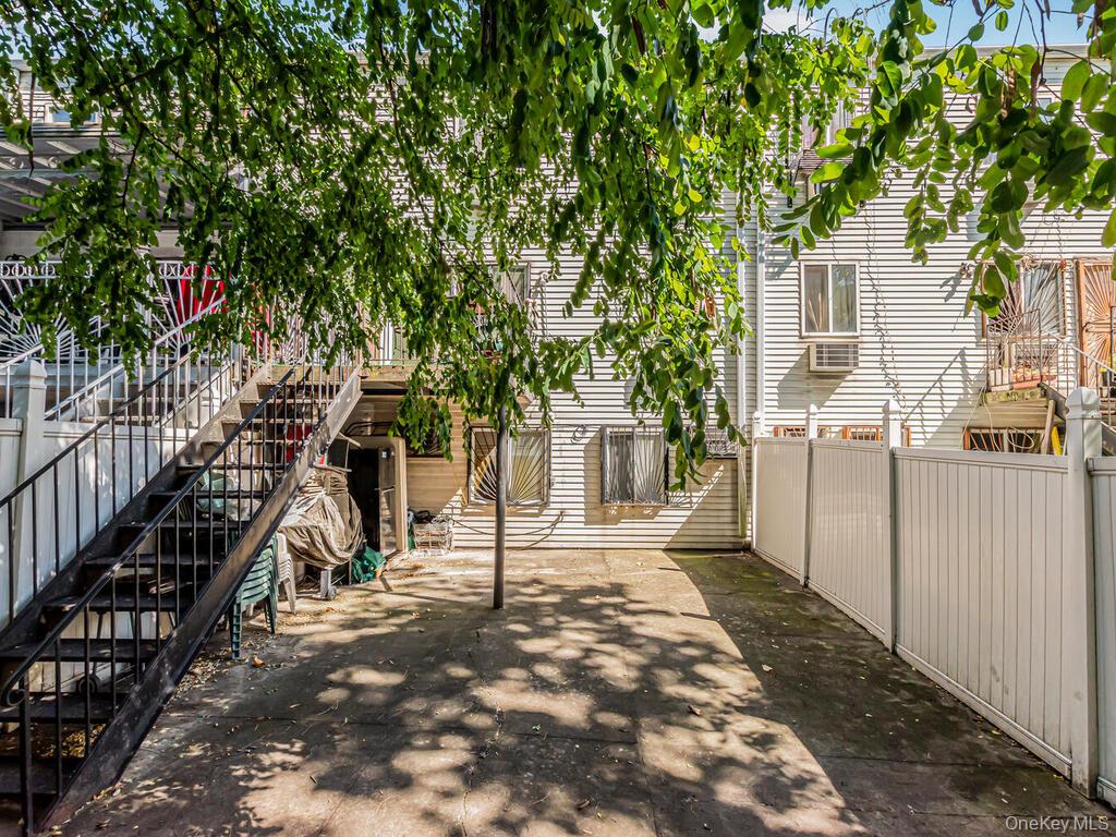 1035 Bryant Avenue, Bronx, NY 10459