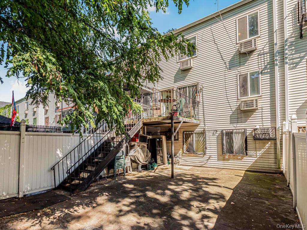 1035 Bryant Avenue, Bronx, NY 10459