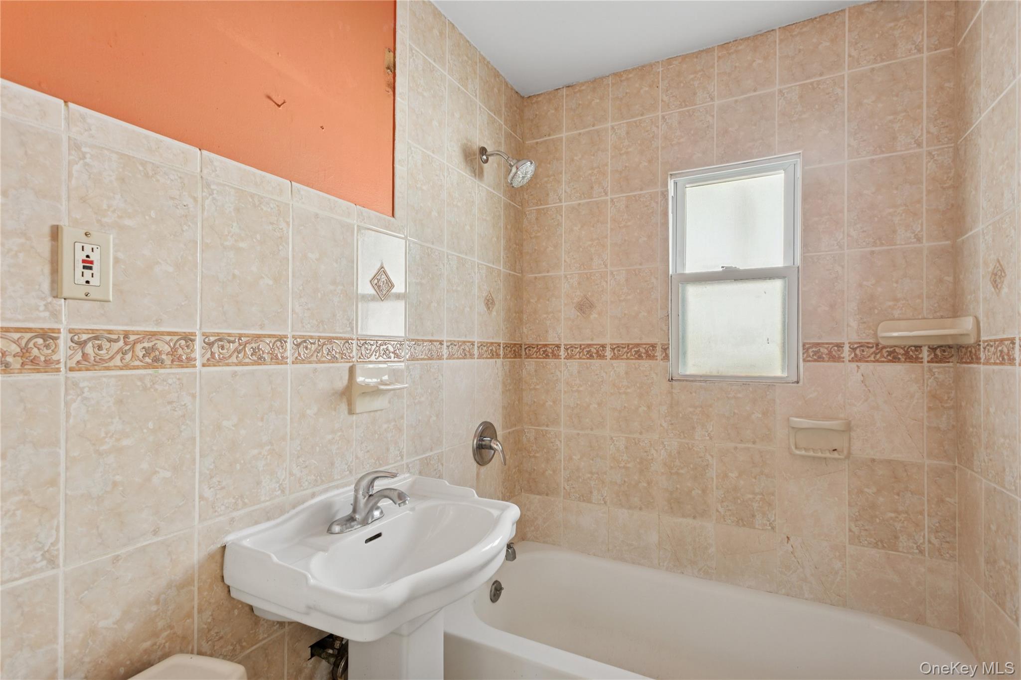 335 Locust Avenue, Uniondale, NY 11553