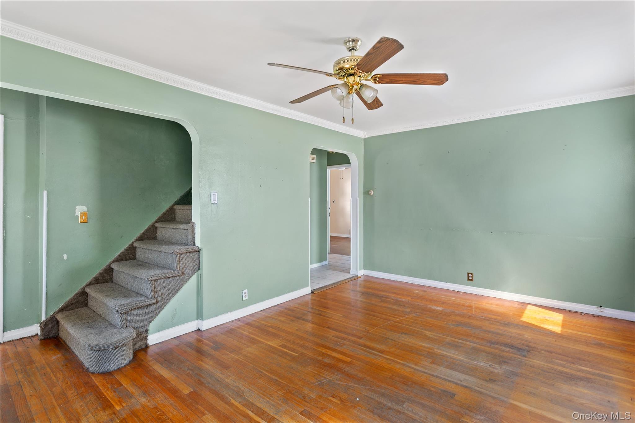 335 Locust Avenue, Uniondale, NY 11553