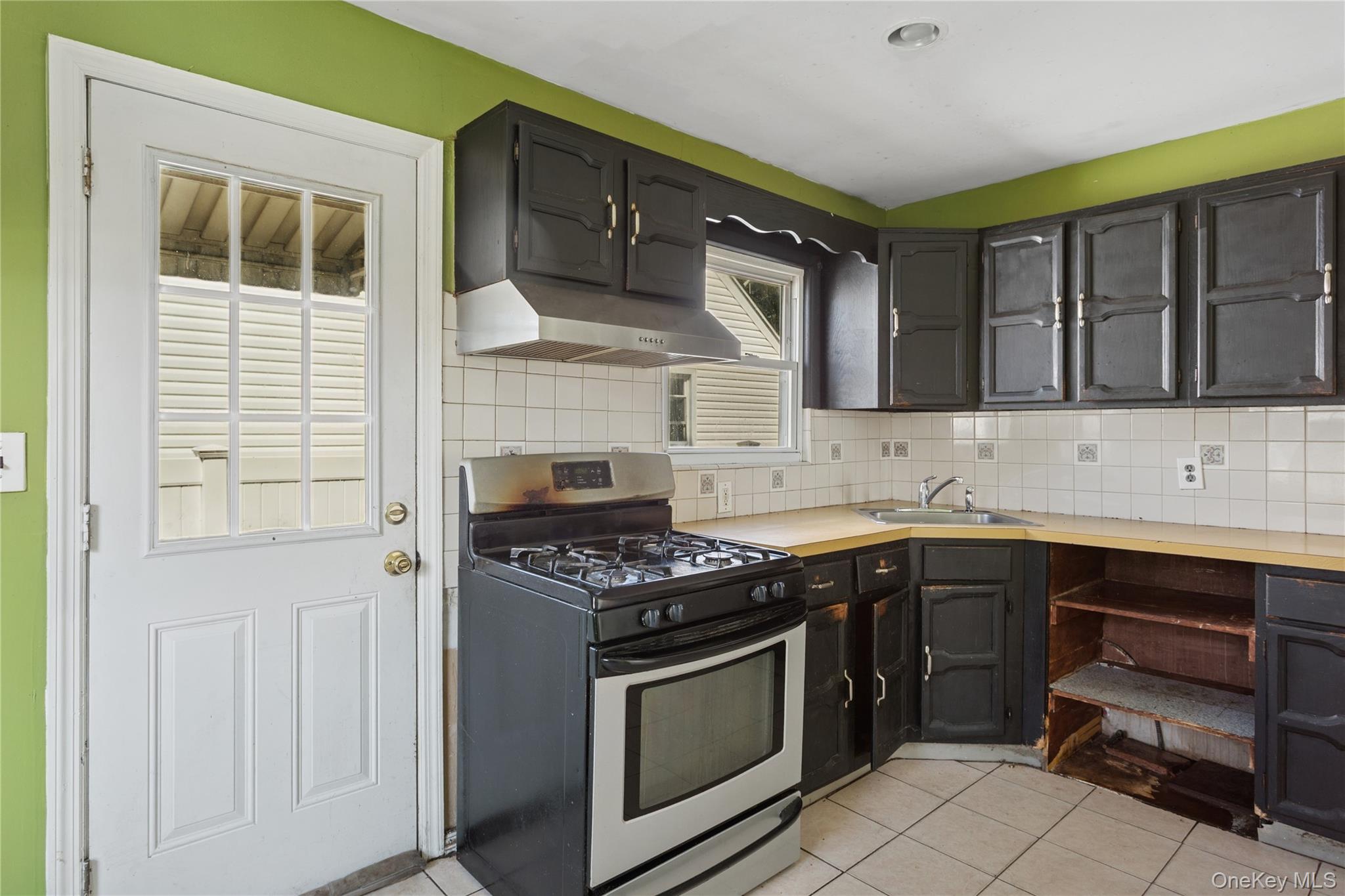 335 Locust Avenue, Uniondale, NY 11553