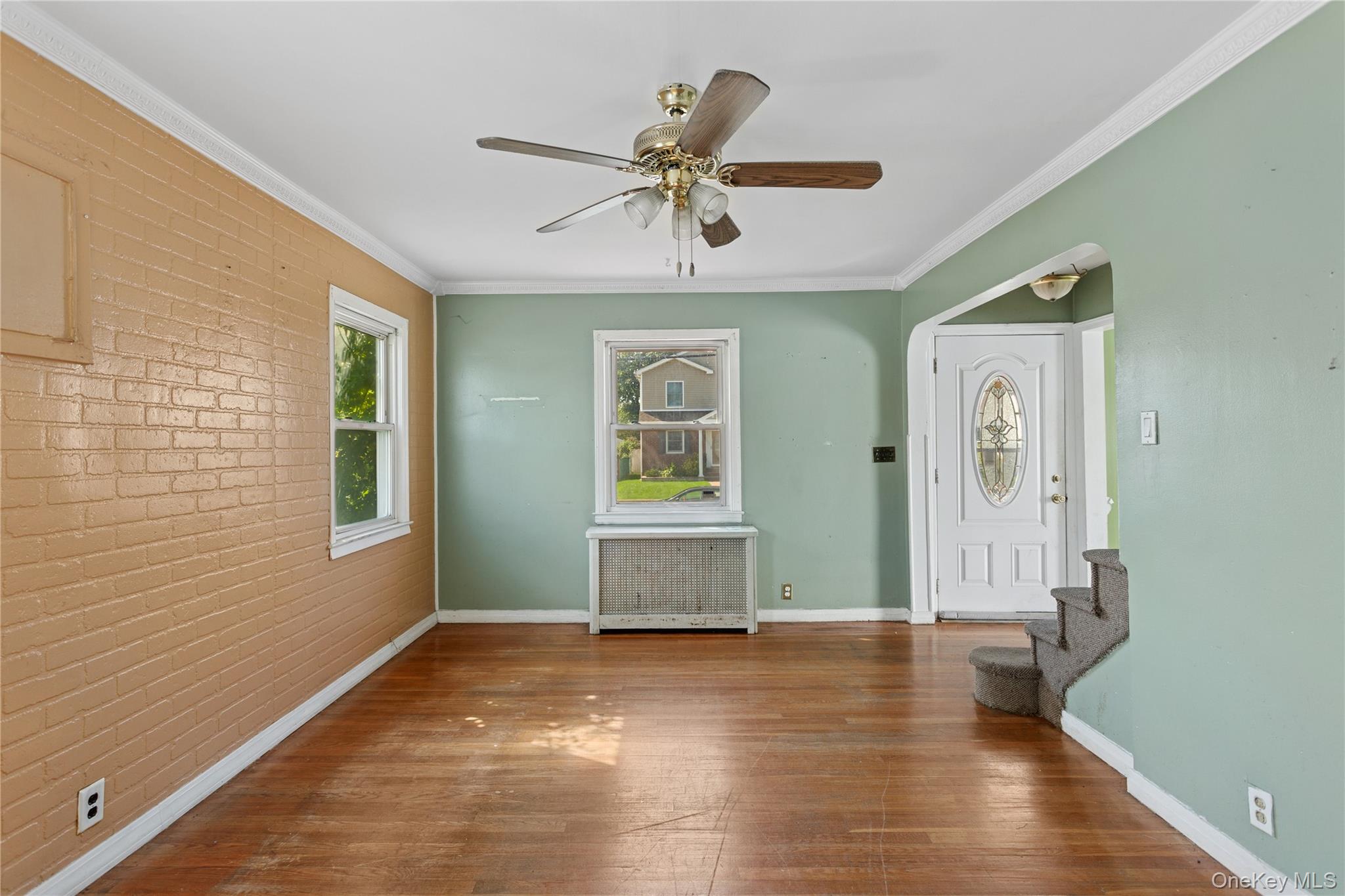 335 Locust Avenue, Uniondale, NY 11553