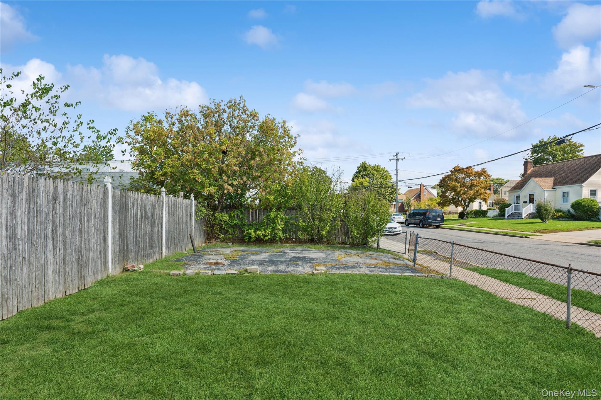 335 Locust Avenue, Uniondale, NY 11553