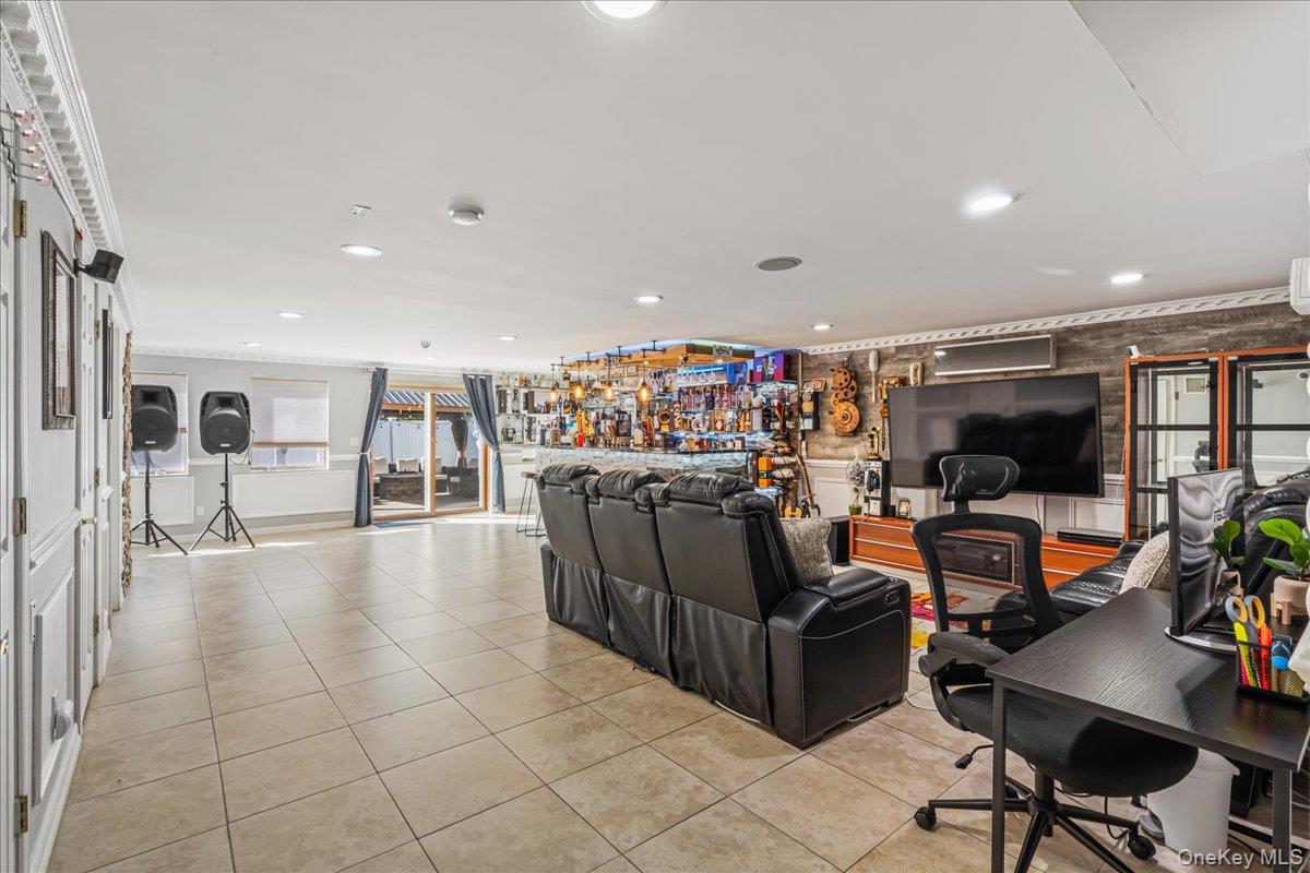 3822 Greentree Drive, Oceanside, NY 11572