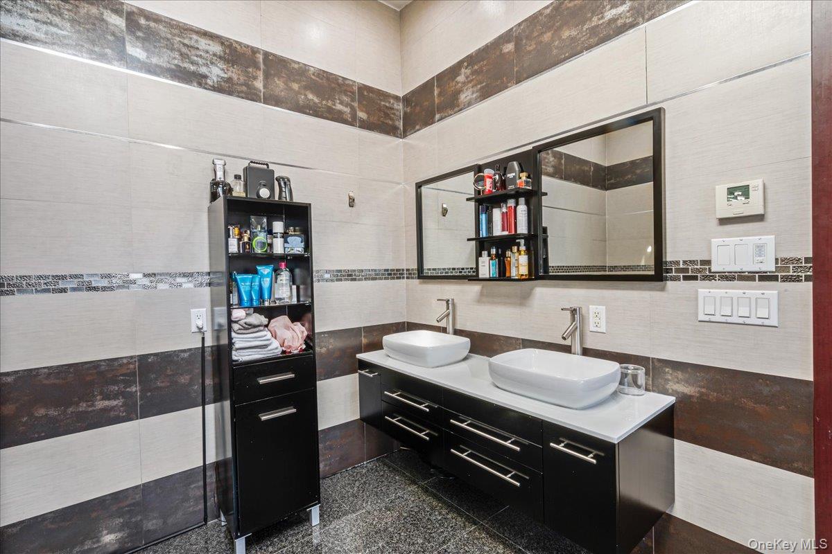 3822 Greentree Drive, Oceanside, NY 11572