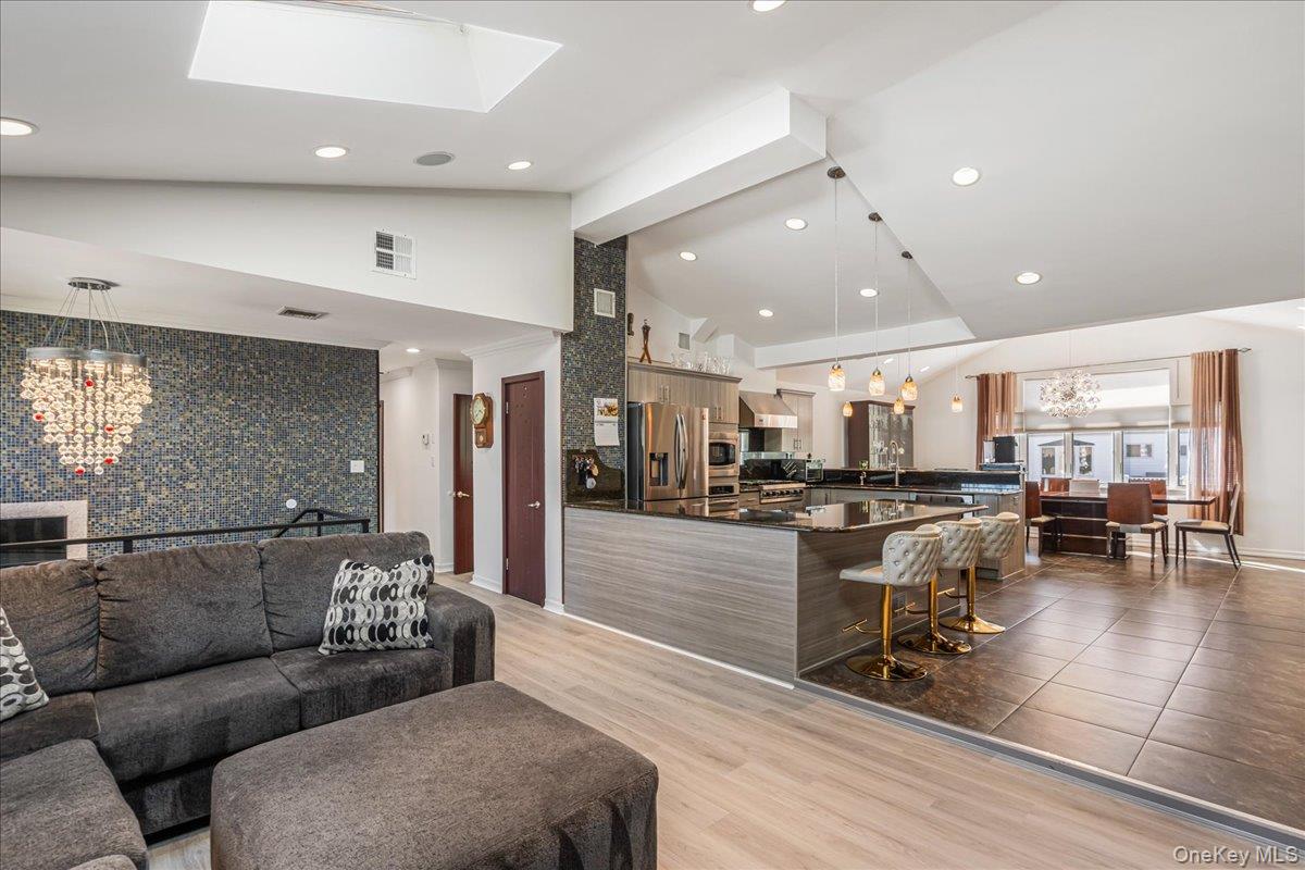 3822 Greentree Drive, Oceanside, NY 11572