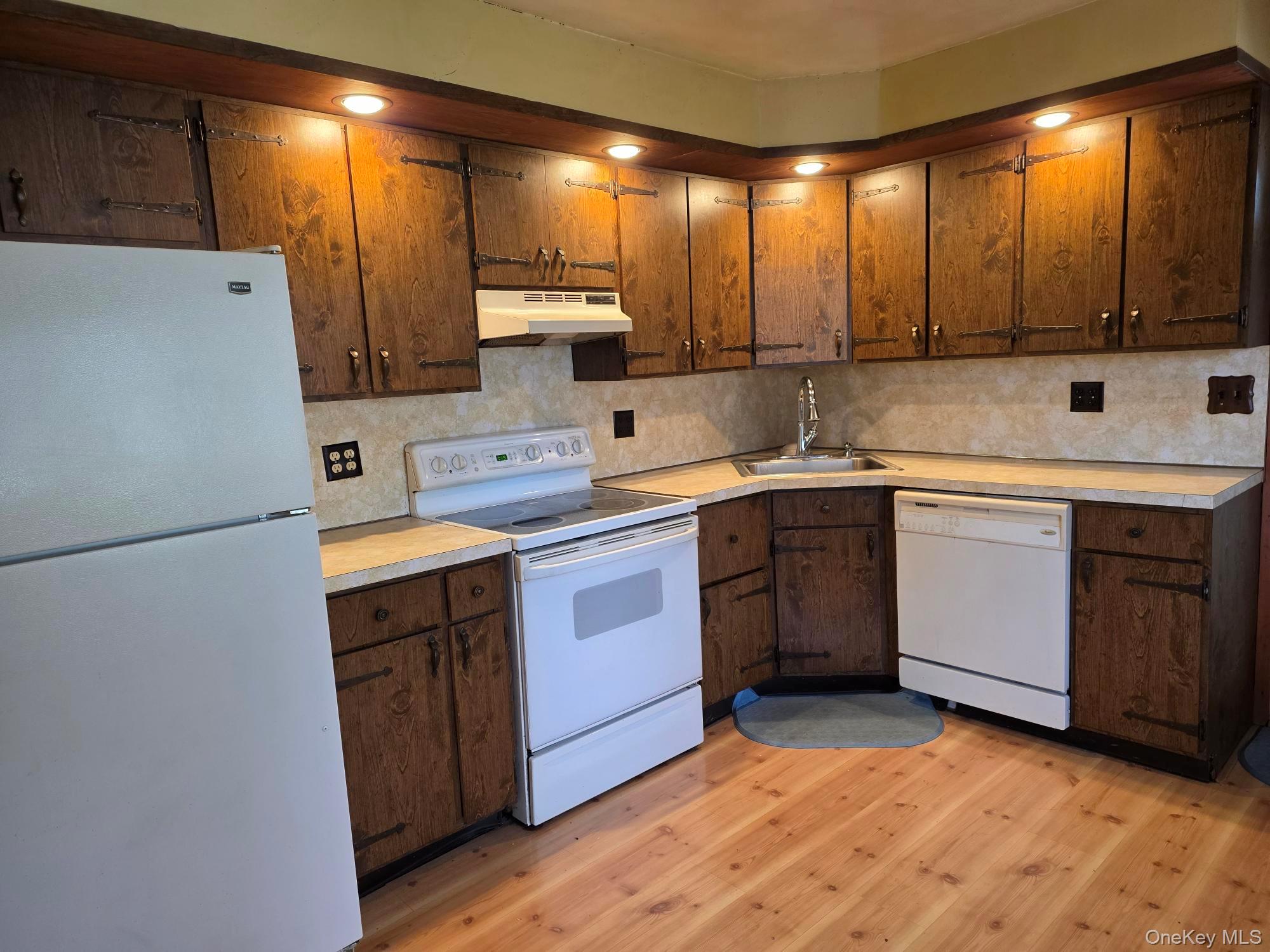 3106 Devon Avenue, Medford, NY 11763