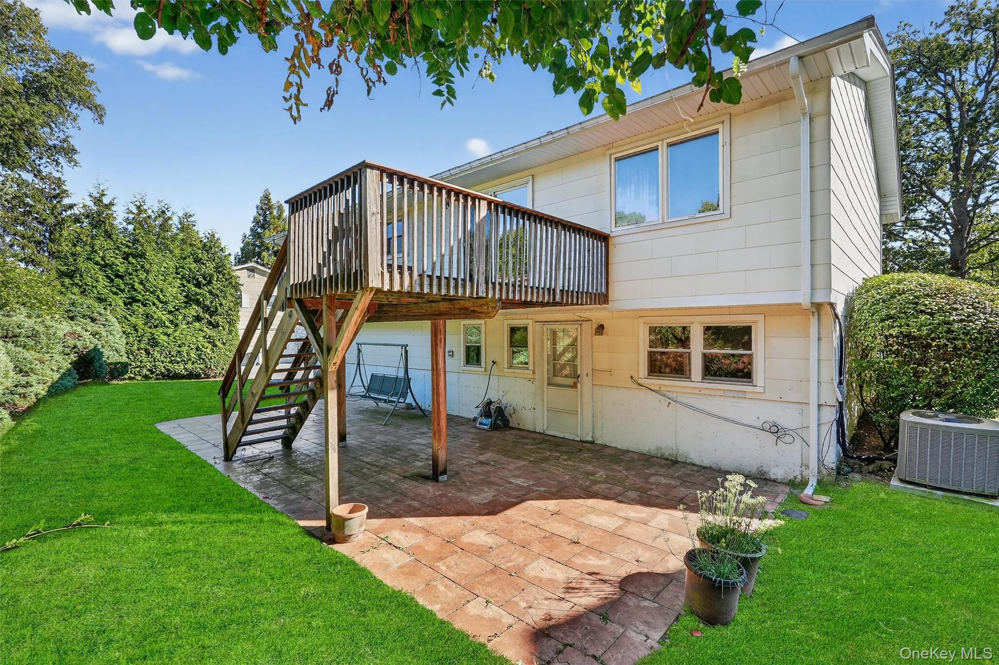 7 Dogwood Lane, Orangeburg, NY 10962